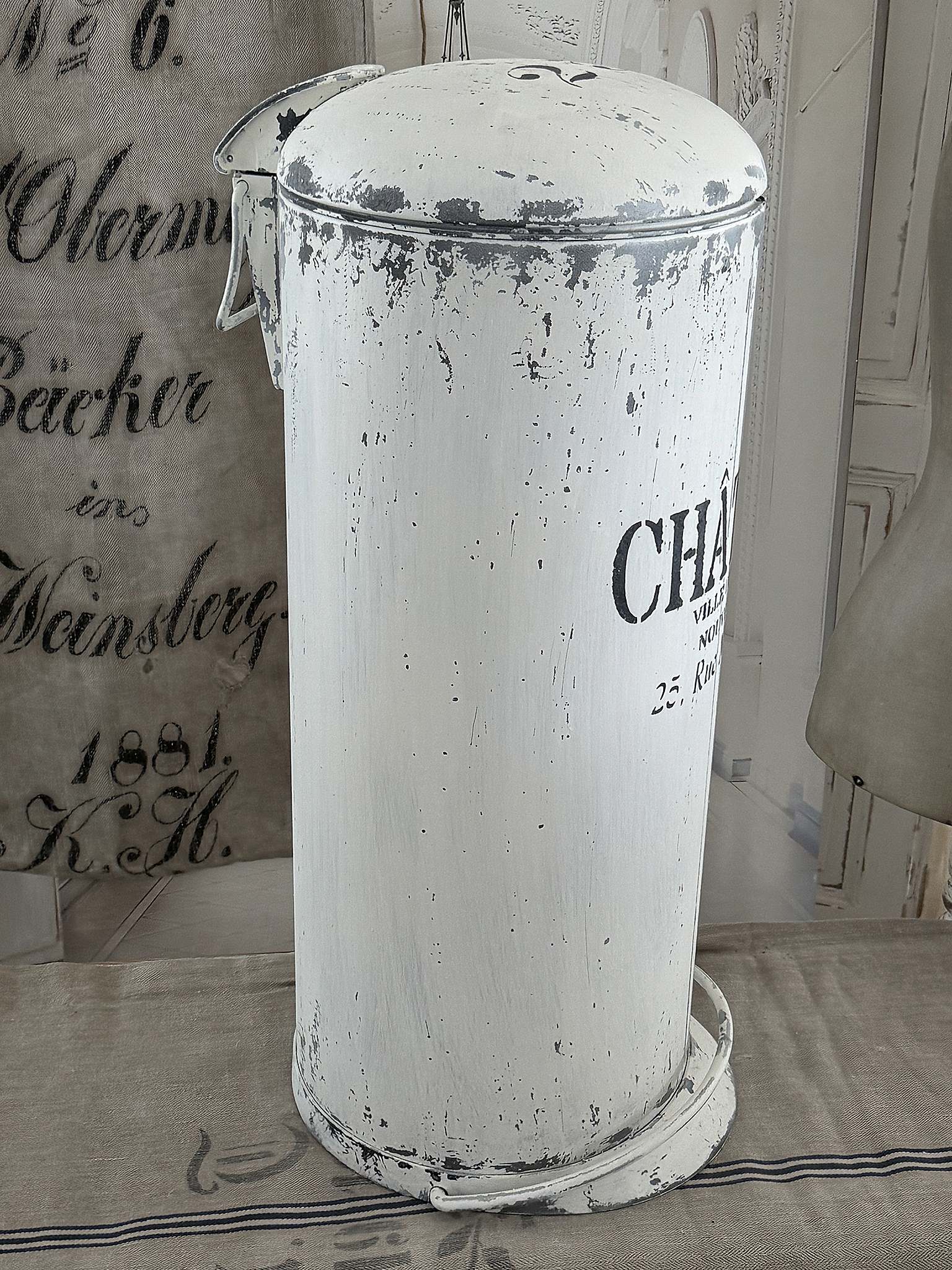 Reserviert! Vintage-Look Treteimer aus Metall ***