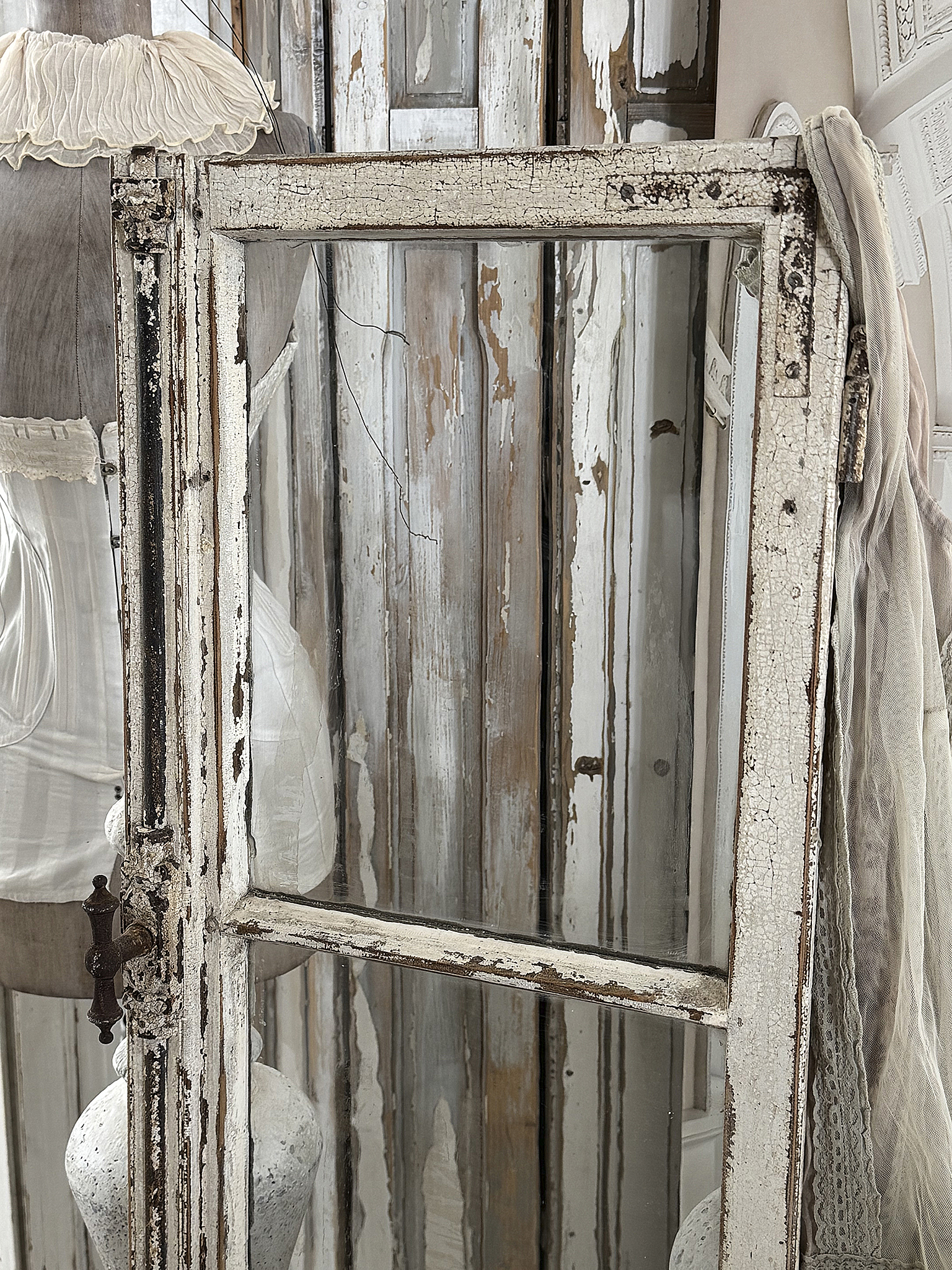 Antikes Sprossenfenster aus der Gründerzeit – originaler Charme mit wunderschöner Patina***