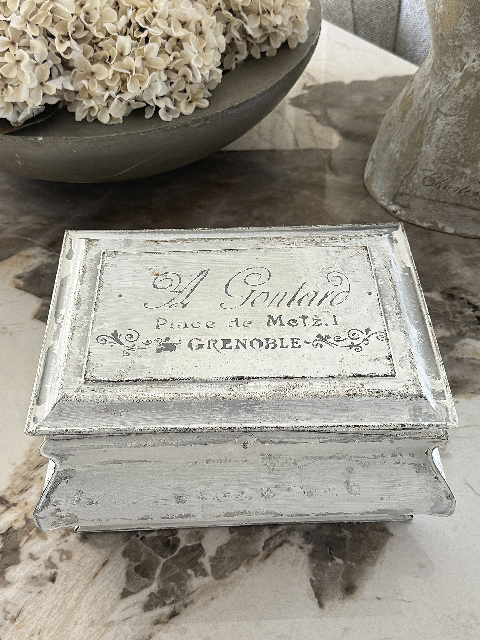 Zwei zauberhafte Zinkblechdosen im charmanten Shabby-Chic-Duo***