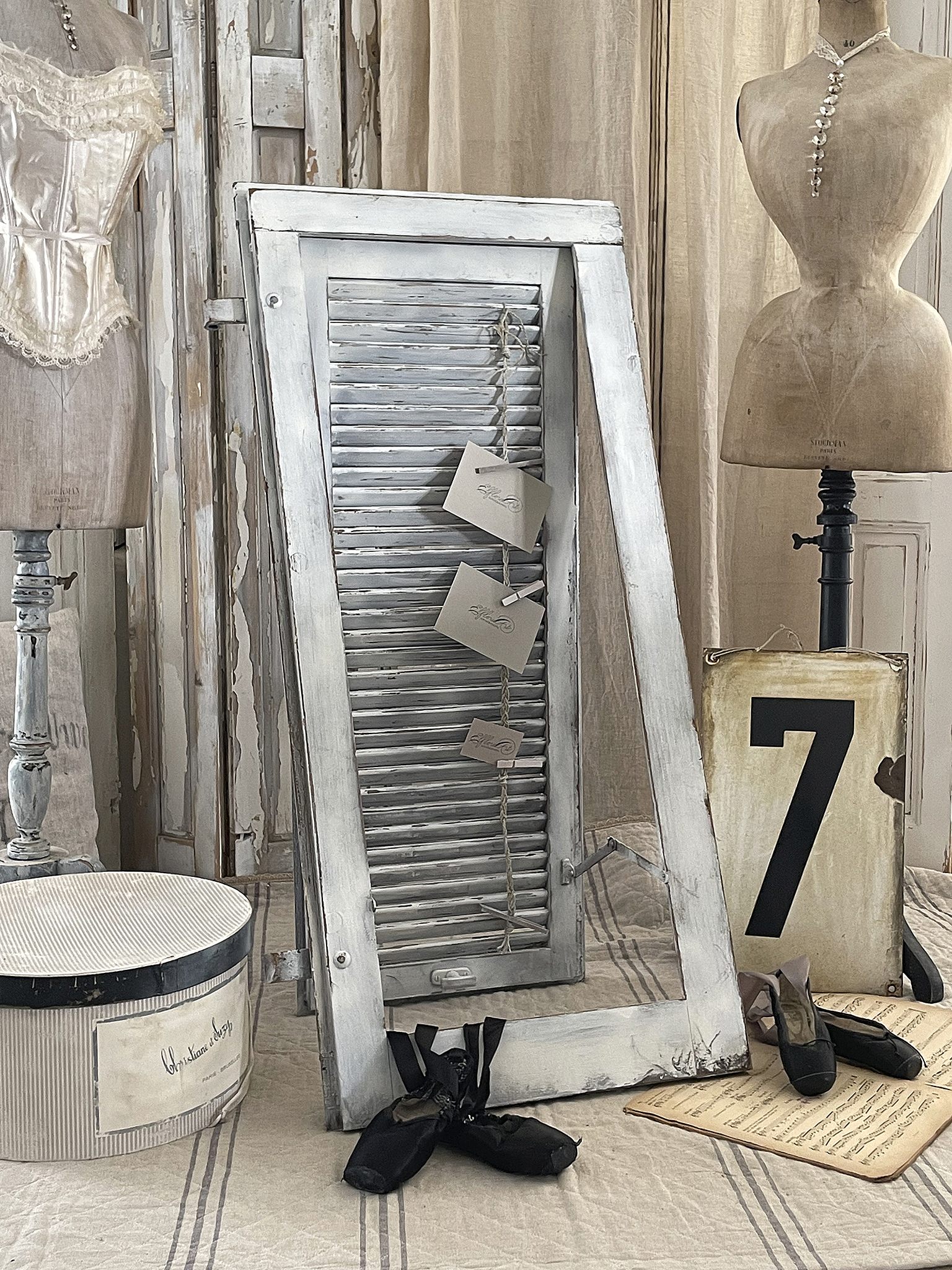 Antiker seltener Standfensterladen mit Memoboard*** Antiker seltener Standfensterladen mit Memoboard***