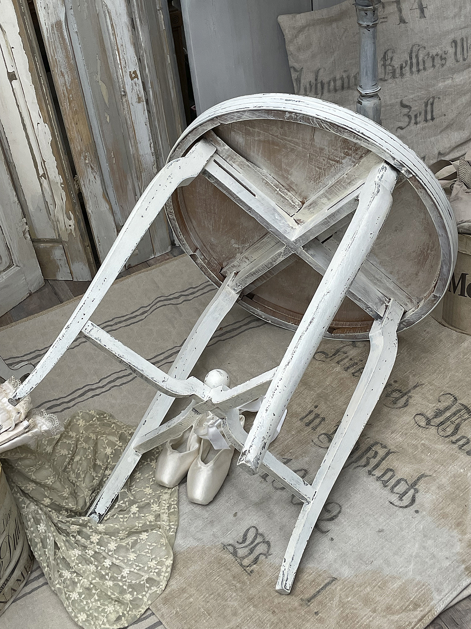 Runder Shabby Tisch/Beistelltisch-Brocante***
