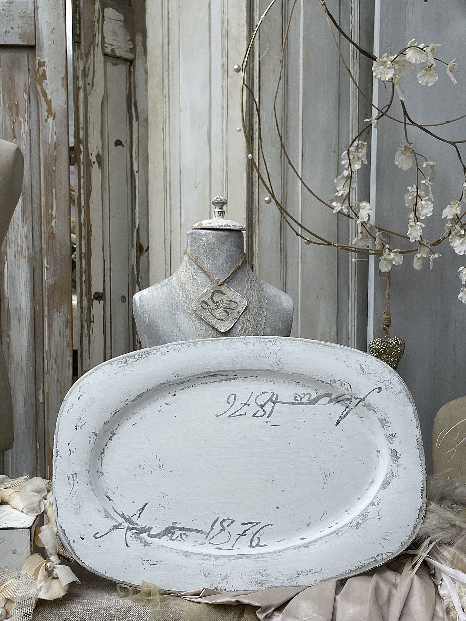 Antike Shabby-Platte Anno***