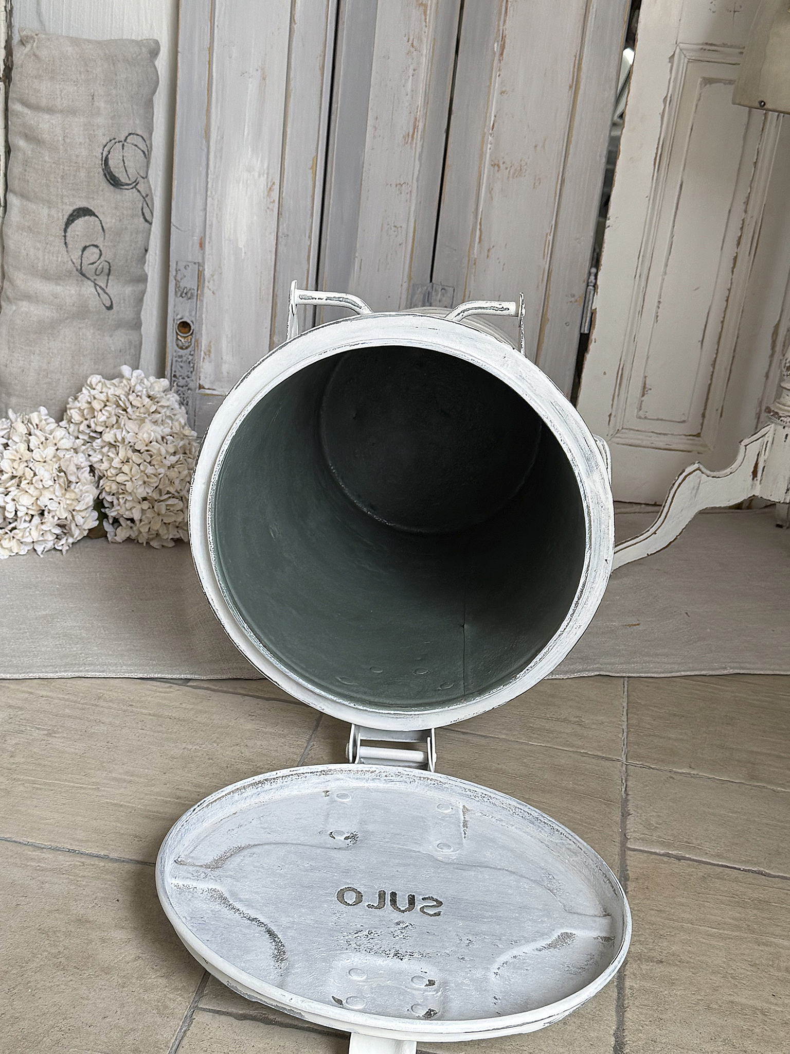 Alte große Zinkmülltonne Fleura***