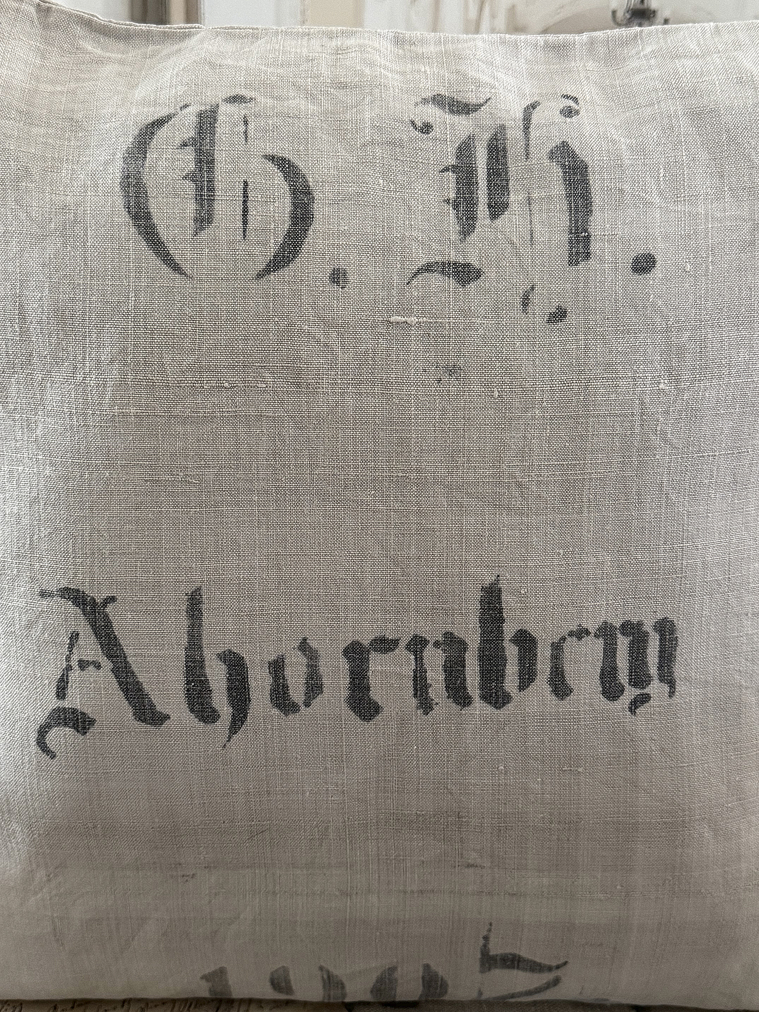 Altes Mehlsackkissen aus antikem Leinensack***