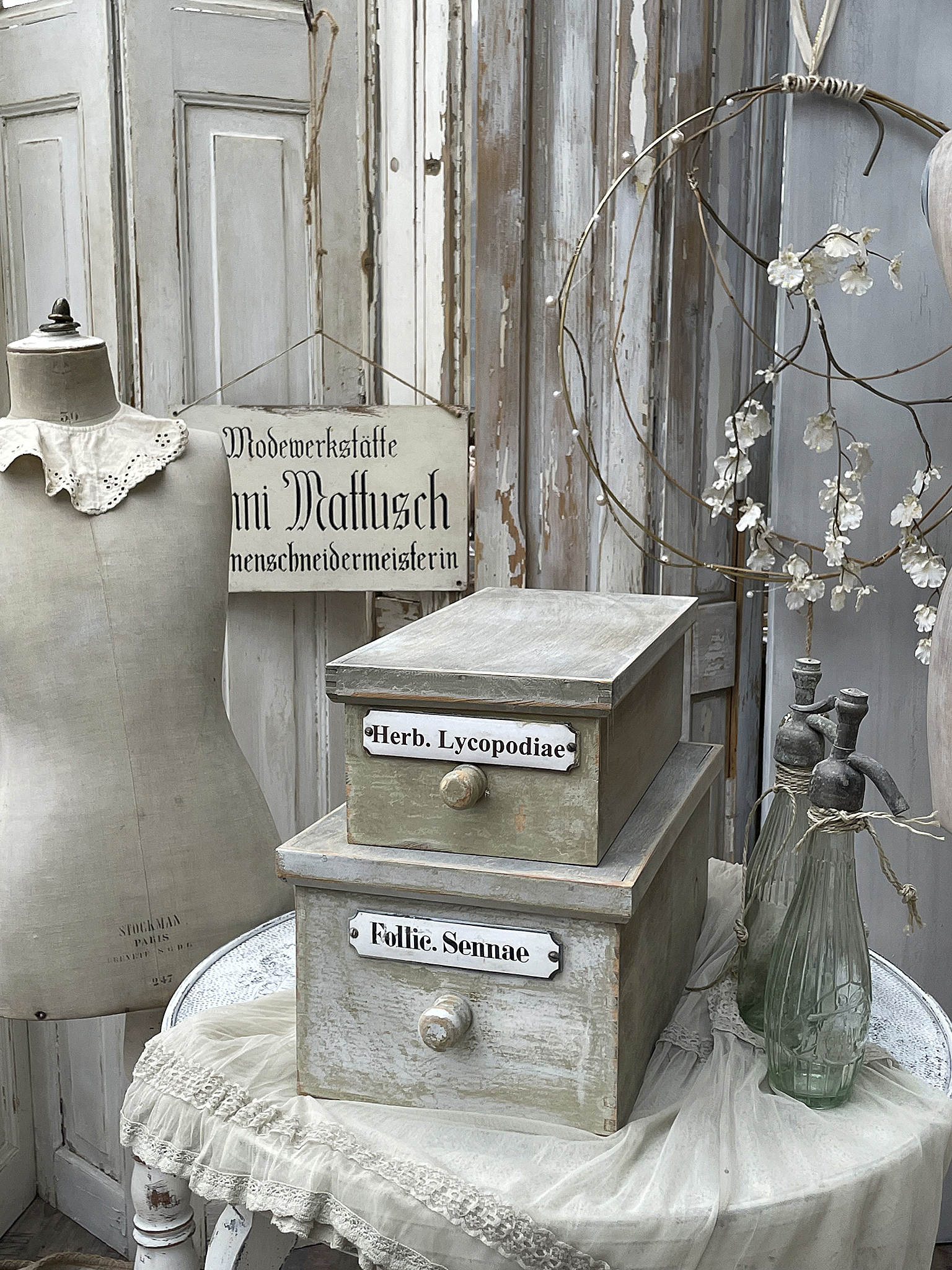 Duo alte Holz Apothekerkisten mit Deckel im original Lack***