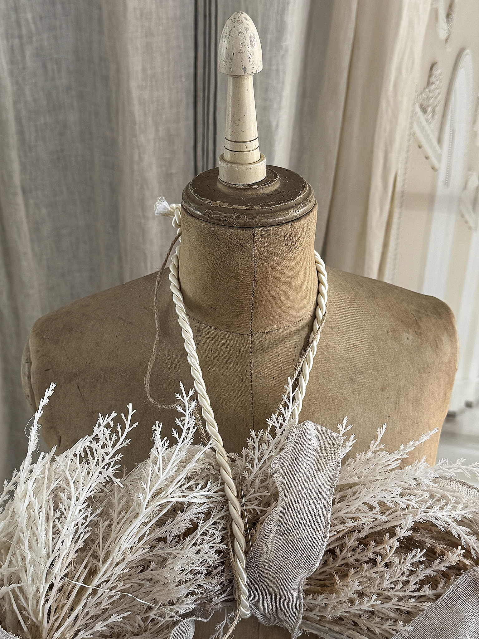 Großer Vintage-Kranz aus zartem Farn***