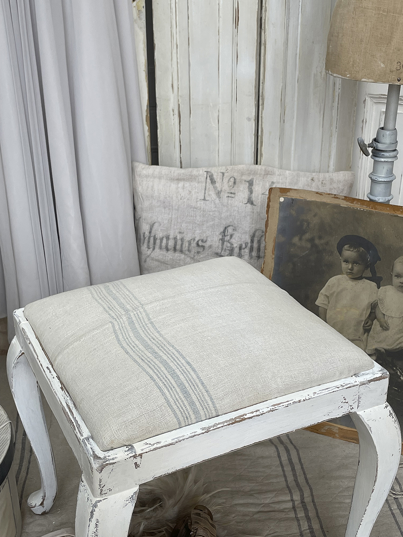 Alter wertiger Chippendale Hocker 1*** Alter wertiger Chippendale Hocker 1***