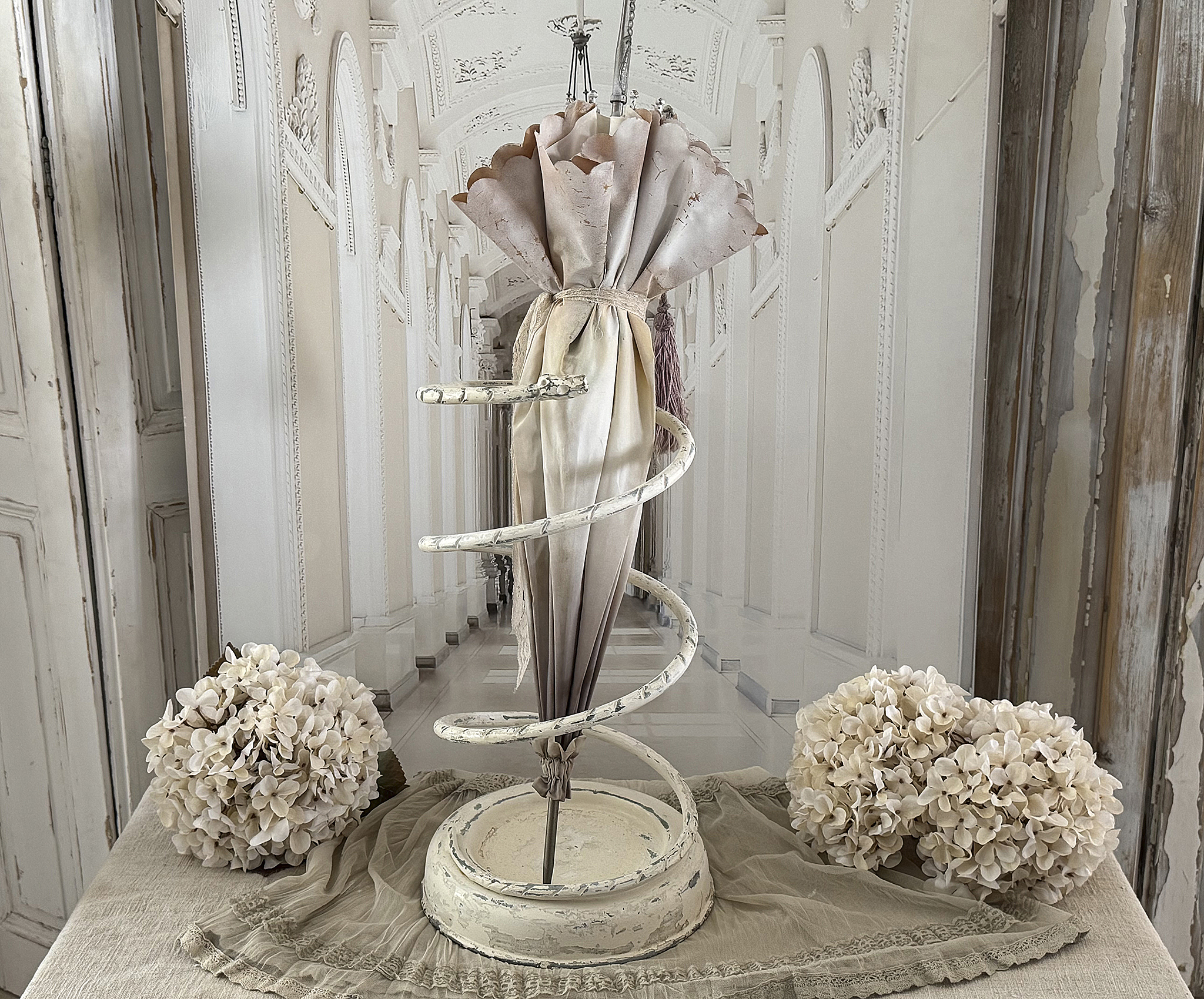 Alter ausgefallener Schirmständer im Shabby-Chic – dekoratives Vintage-Unikat mit Schlange***