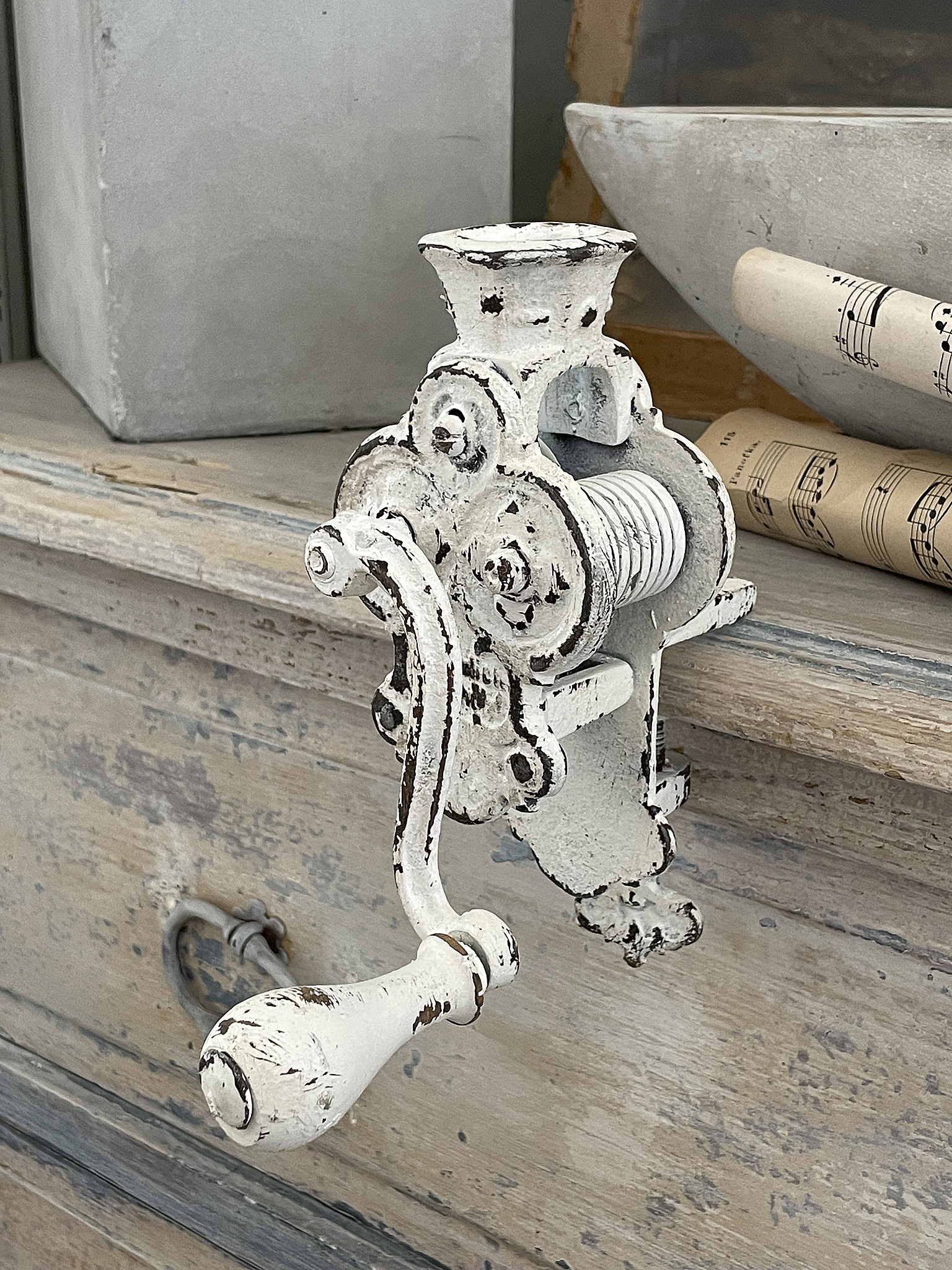 Reizende antike Kräutermühle*** Reizende antike Kräutermühle***