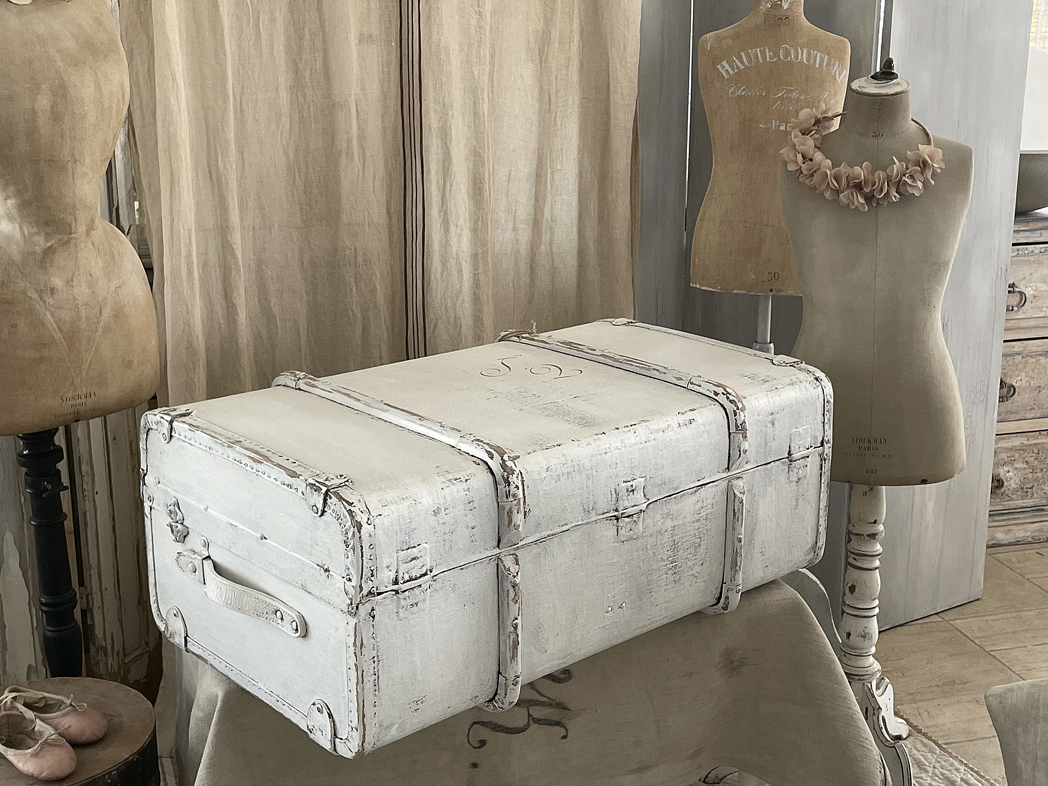 Antiker,großer Überseekoffer Shabby pur*** Antiker,großer Überseekoffer Shabby pur***