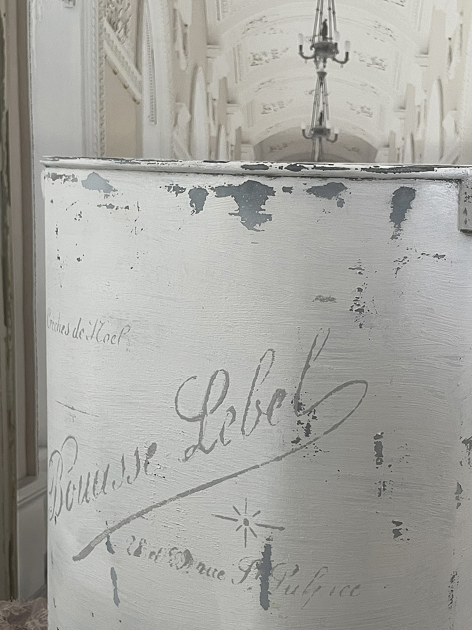 Stilvolle Dekoration mit antikem Look Dekoratives Element mit Vintage-Design und Schriftzug