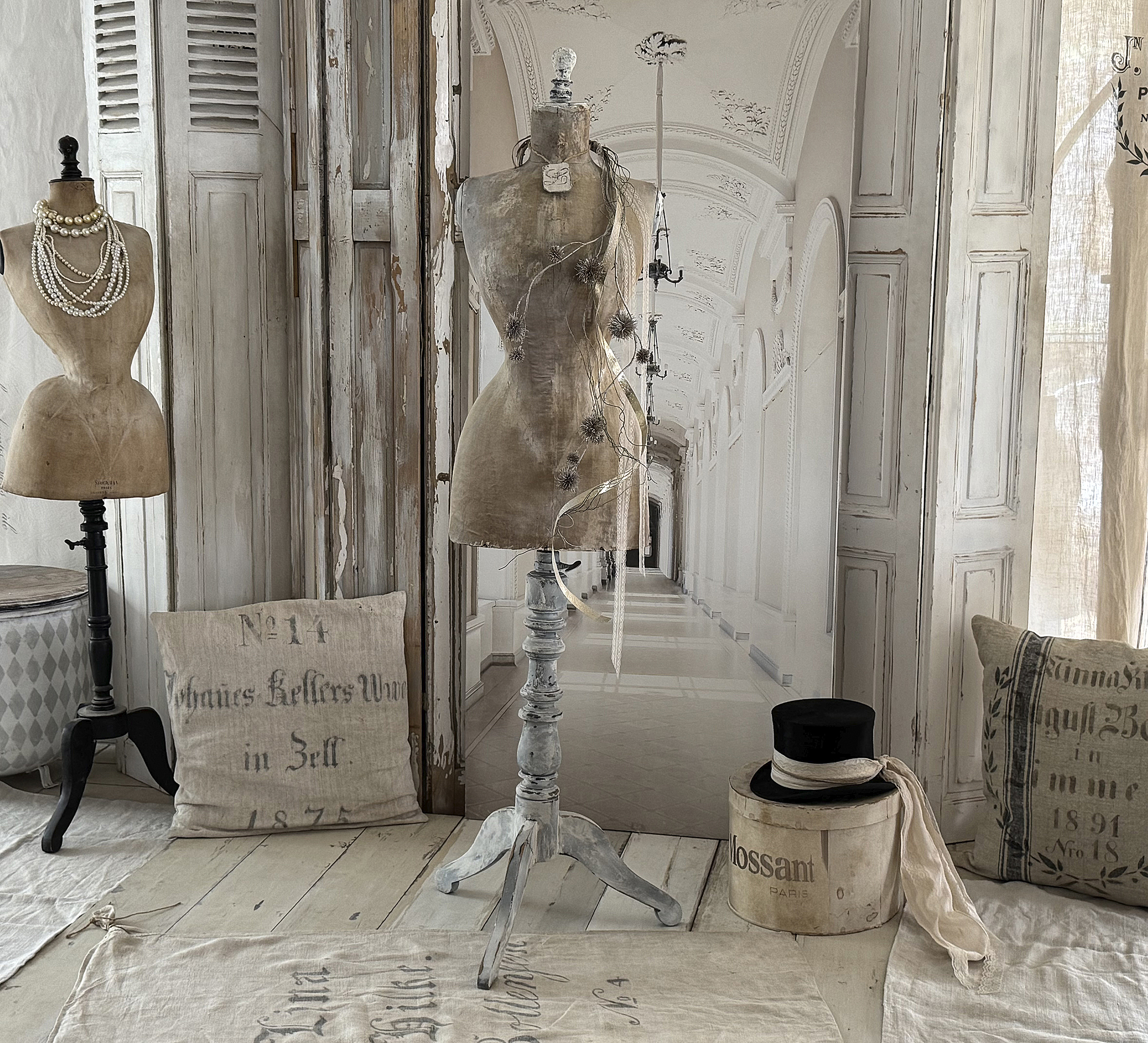  Antike Schneiderpuppe Taubenbrust/Wespentaille***