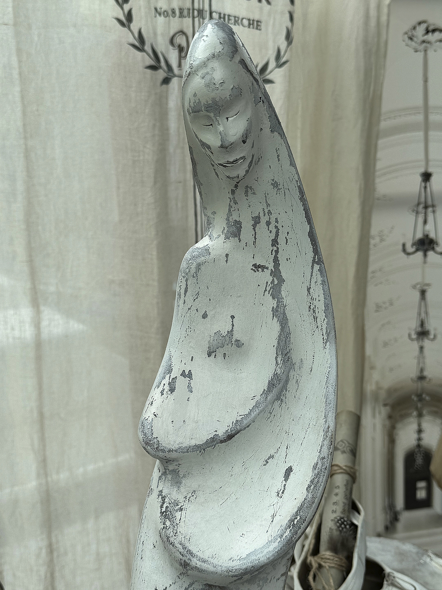 Große Art Deco Holzskulptur – Madonna***