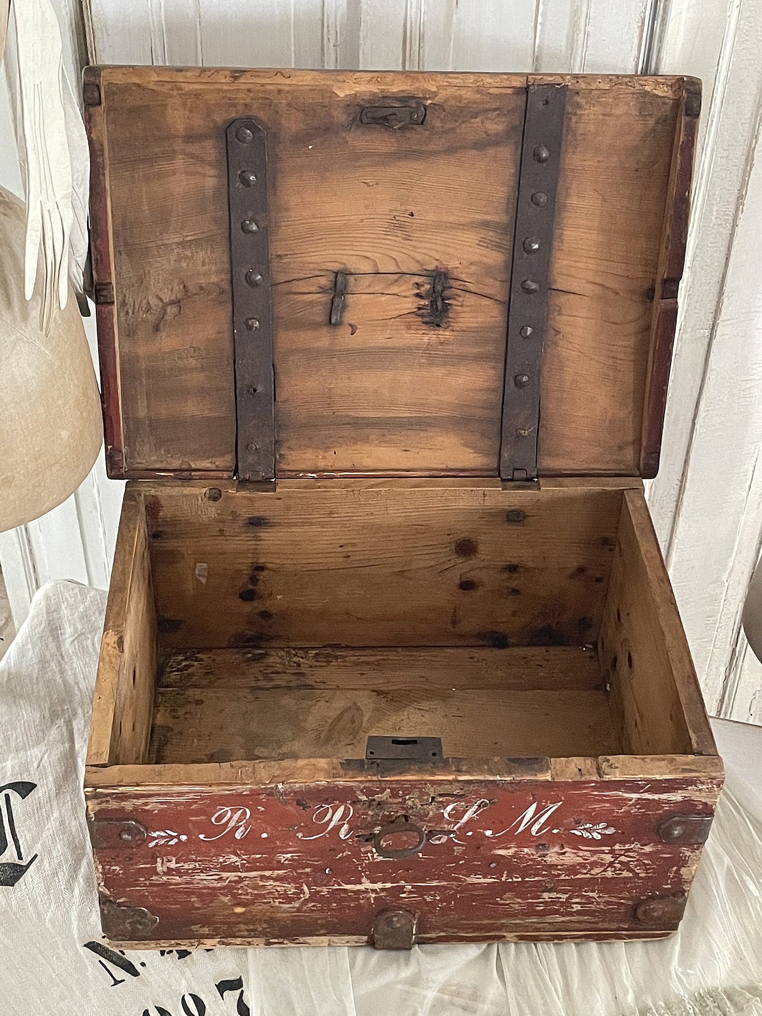 Antike kleine Holztruhe/Kiste