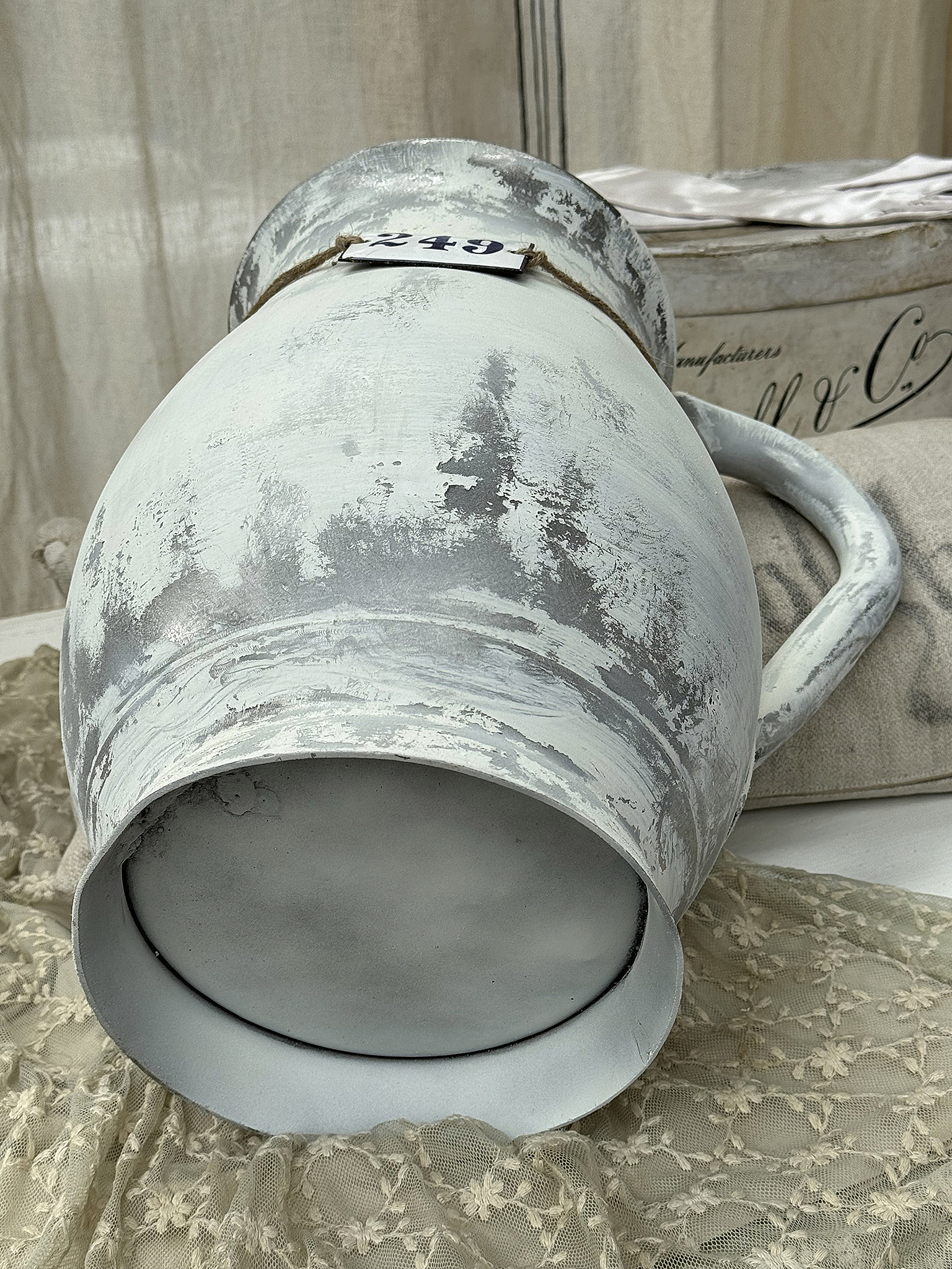 Alte große Zinkblechkanne mit Emailleschild – Vintage*** Alte große Zinkblechkanne mit Emailleschild – Vintage***