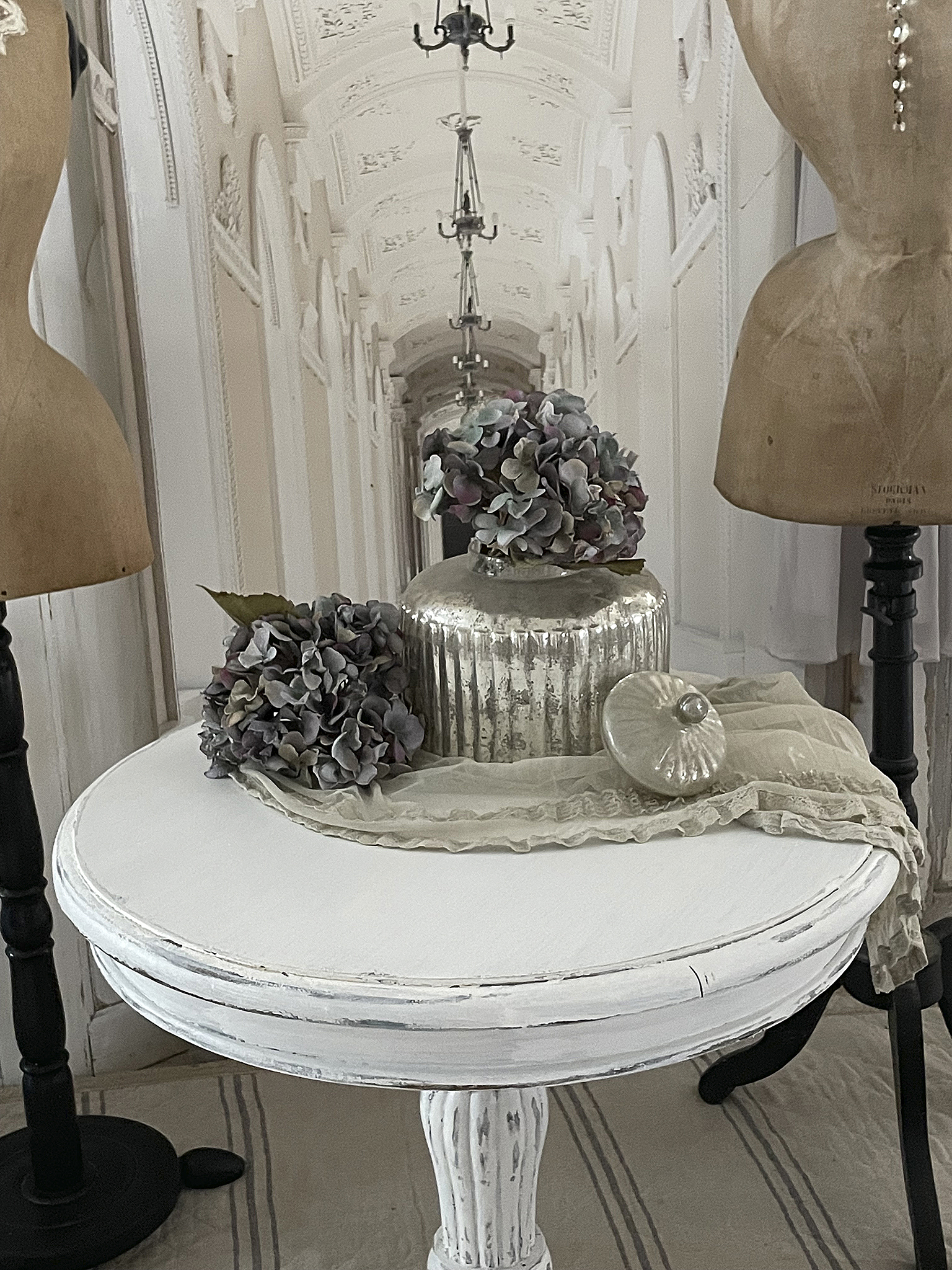Runder Gründerzeit Shabby Tisch/Beistelltisch*** Runder Gründerzeit Shabby Tisch/Beistelltisch***