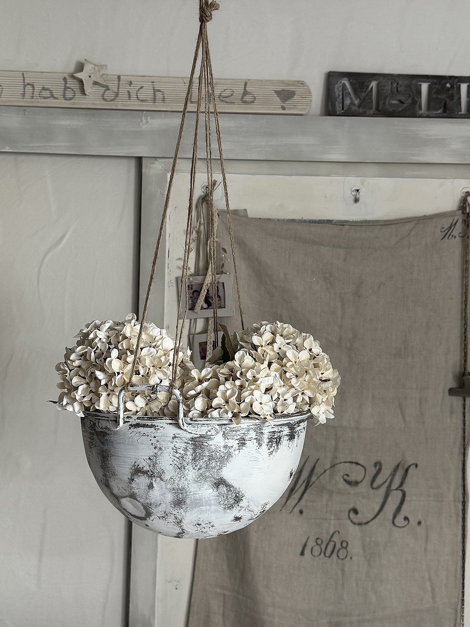 Alte halbkugelförmige Zinkschüssel zum Hängen – charmantes Shabby-Unikat mit Patina***