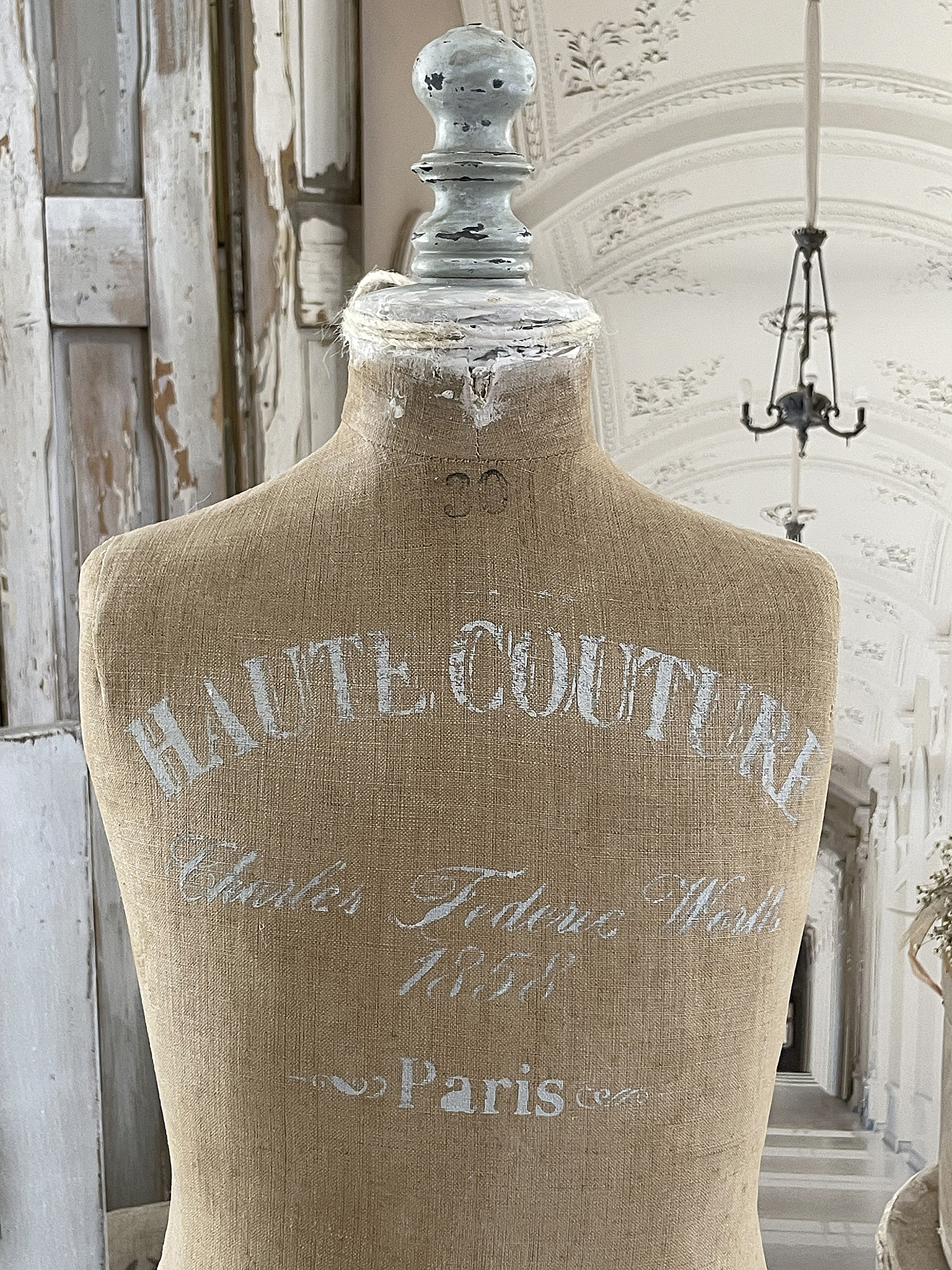 Antike Kinder-Schneiderpuppe Haute Couture Antike Kinder-Schneiderpuppe Haute Couture