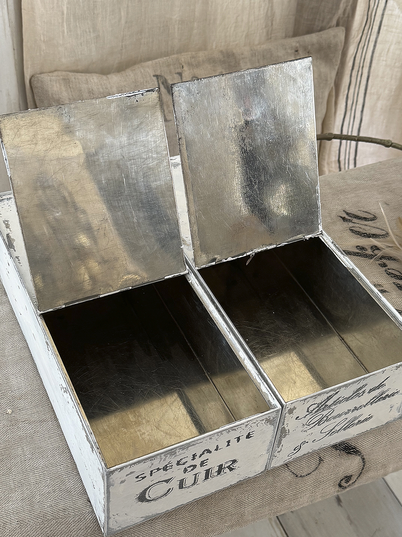 Duo alte Zinkblechkisten Specialite***