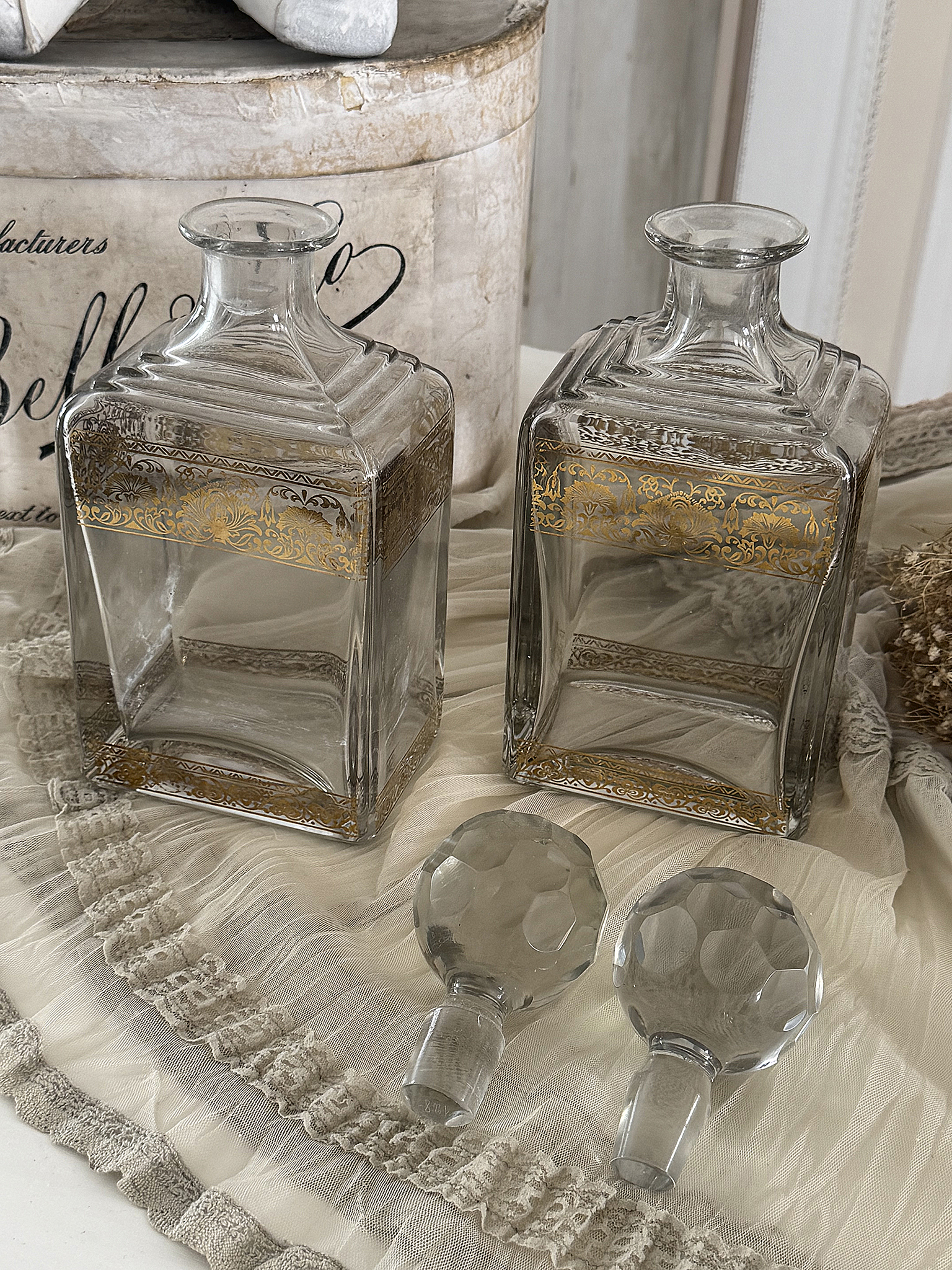 Elegante Vintage-Kristallkaraffen/Flaschen***