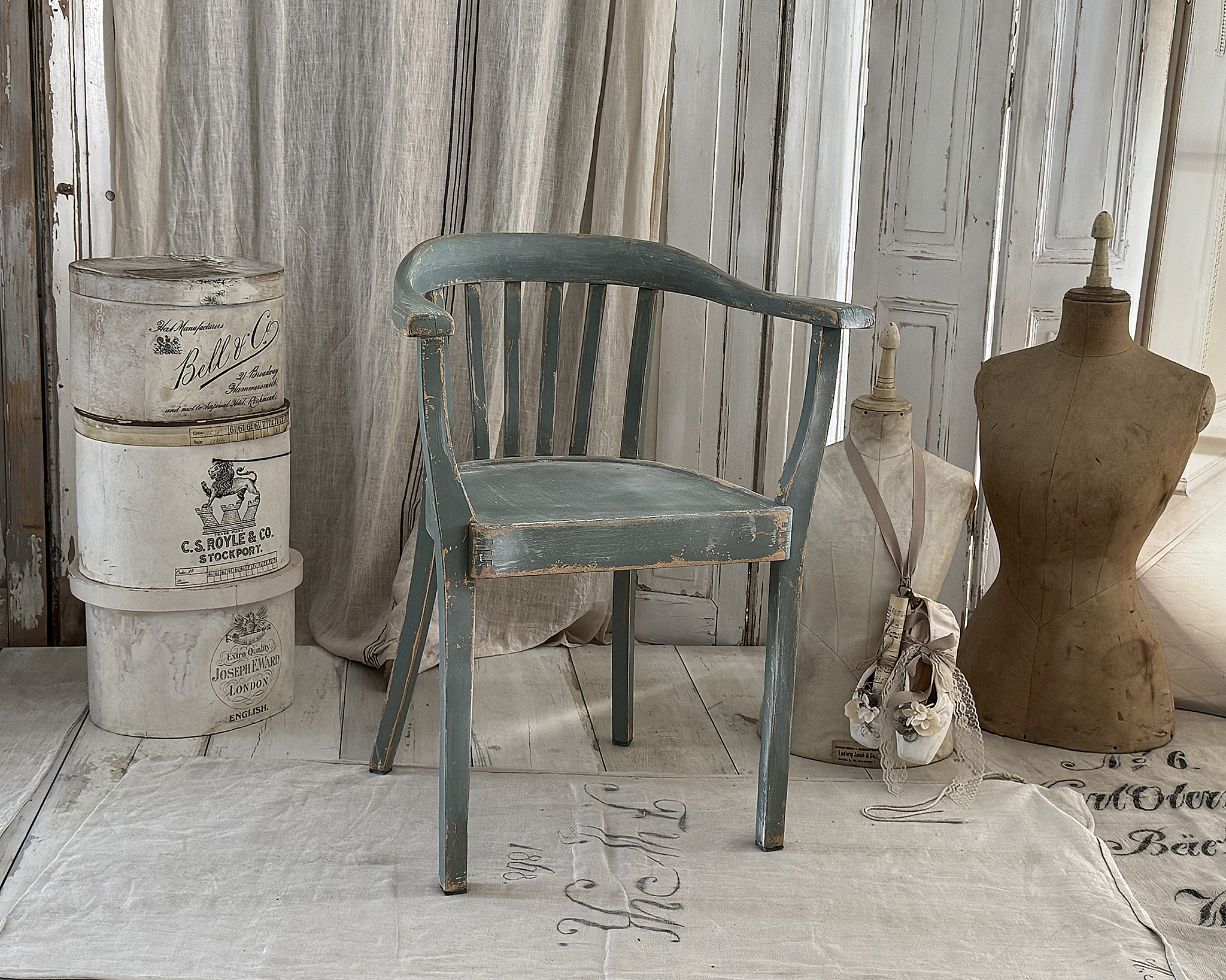 Alter Armlehnenstuhl Bauhaus Vintage/Salbei***