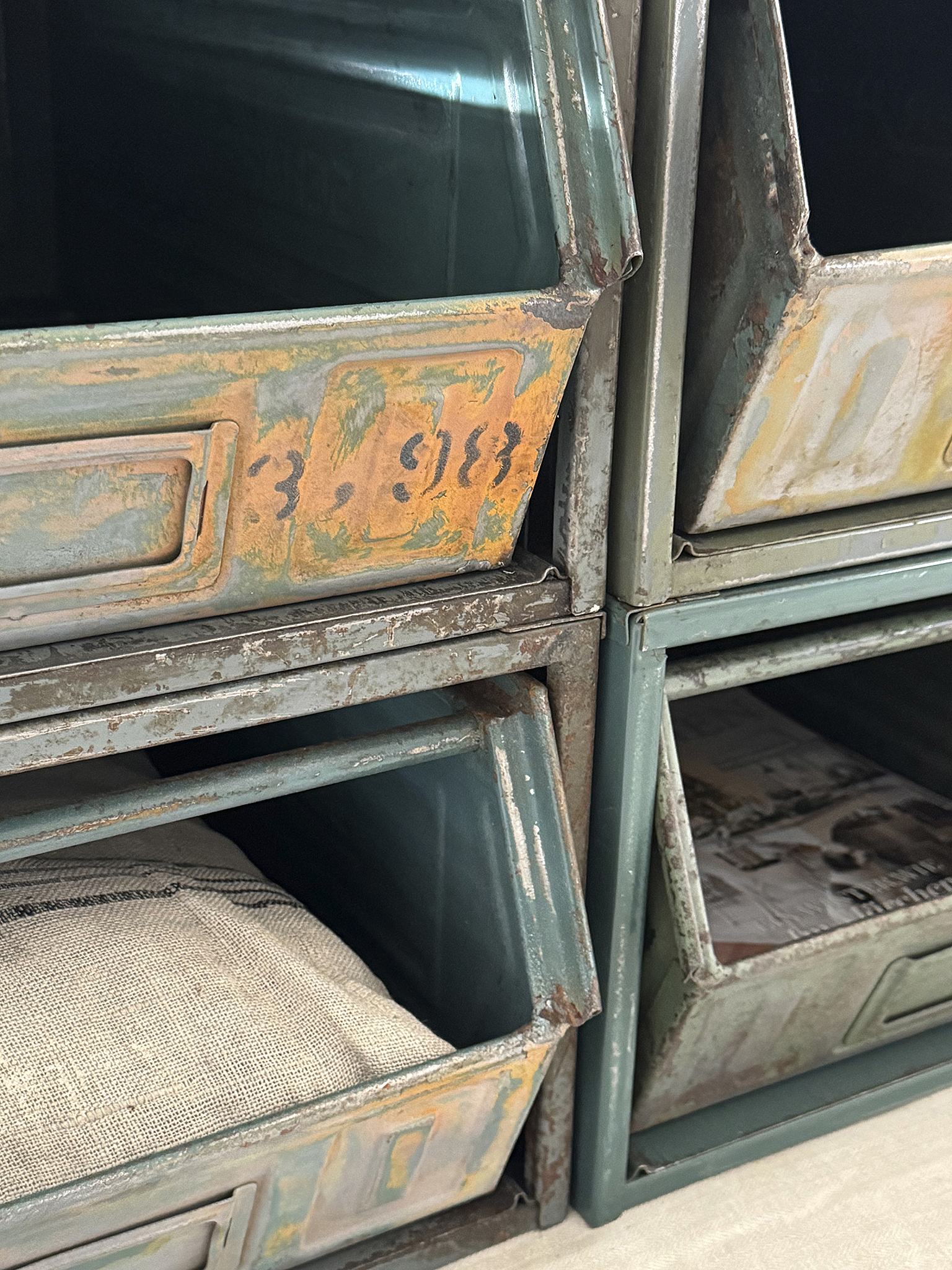 Coole Vintage-Schüttenbank – Ein echtes Unikat für Liebhaber! ***