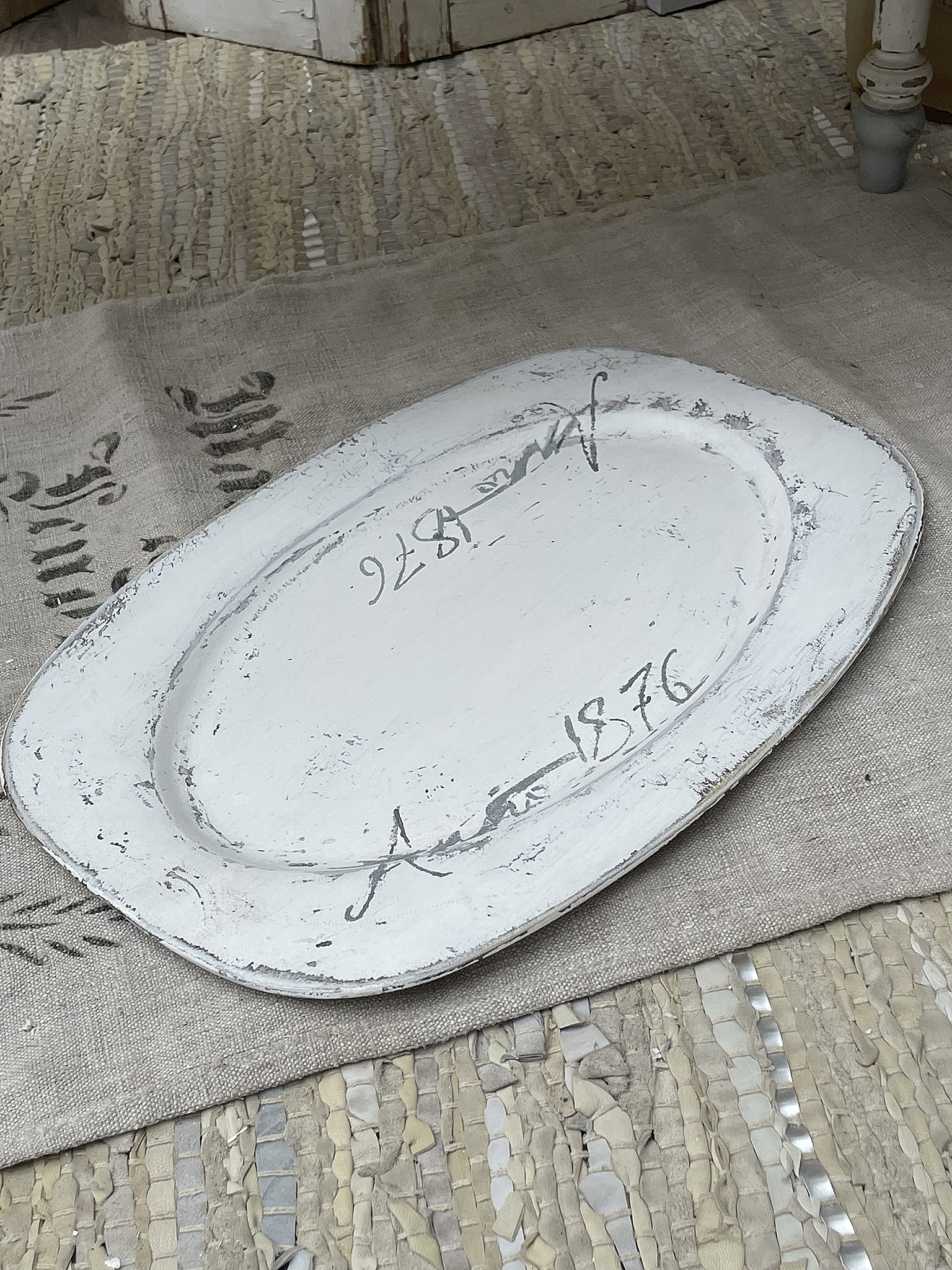 Antike Shabby-Platte Anno***