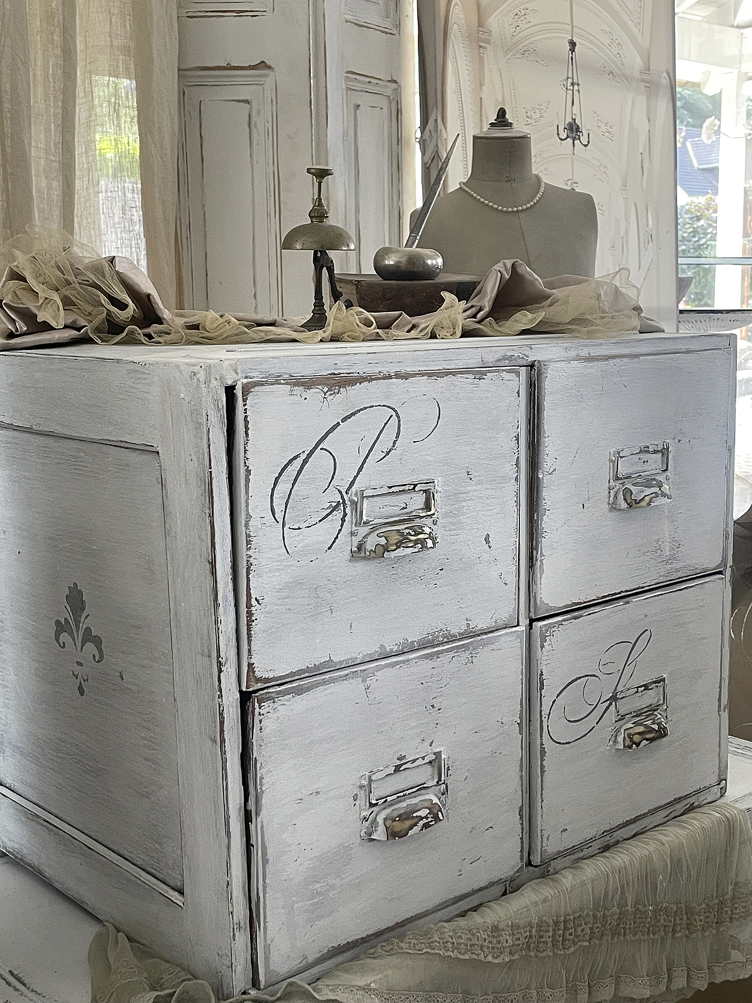 Alter Registerschrank Shabby-Pur***