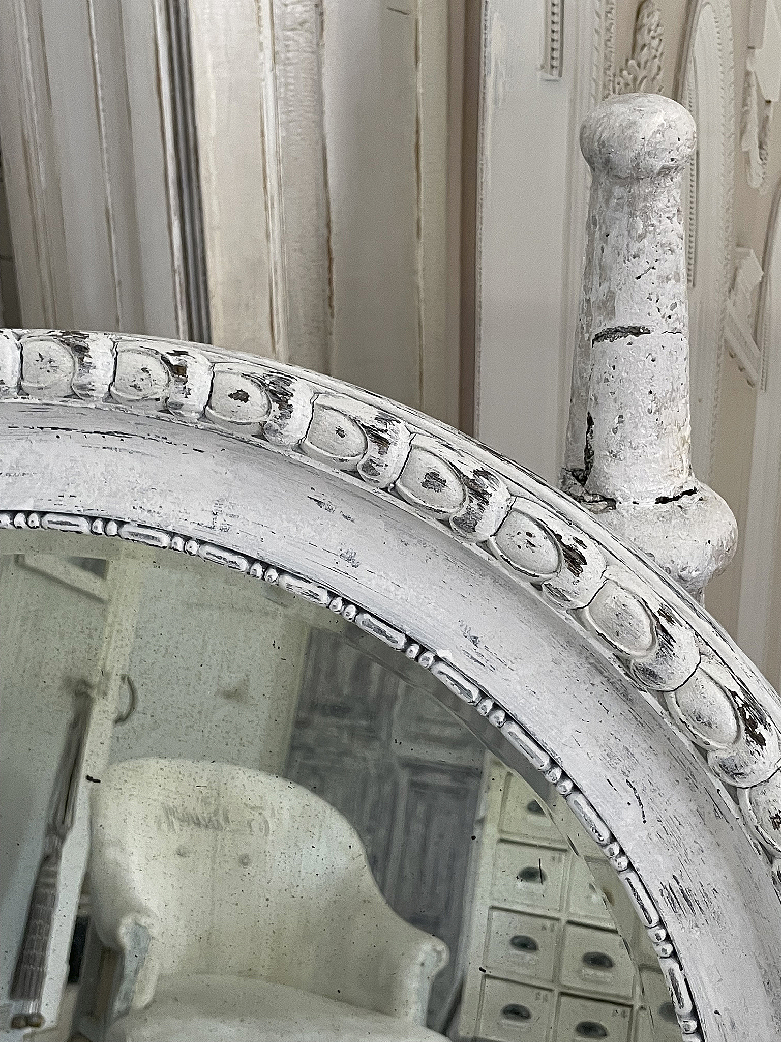 Reserviert! Antiker ovaler Shabby Spiegel *** Reserviert! Antiker ovaler Shabby Spiegel ***