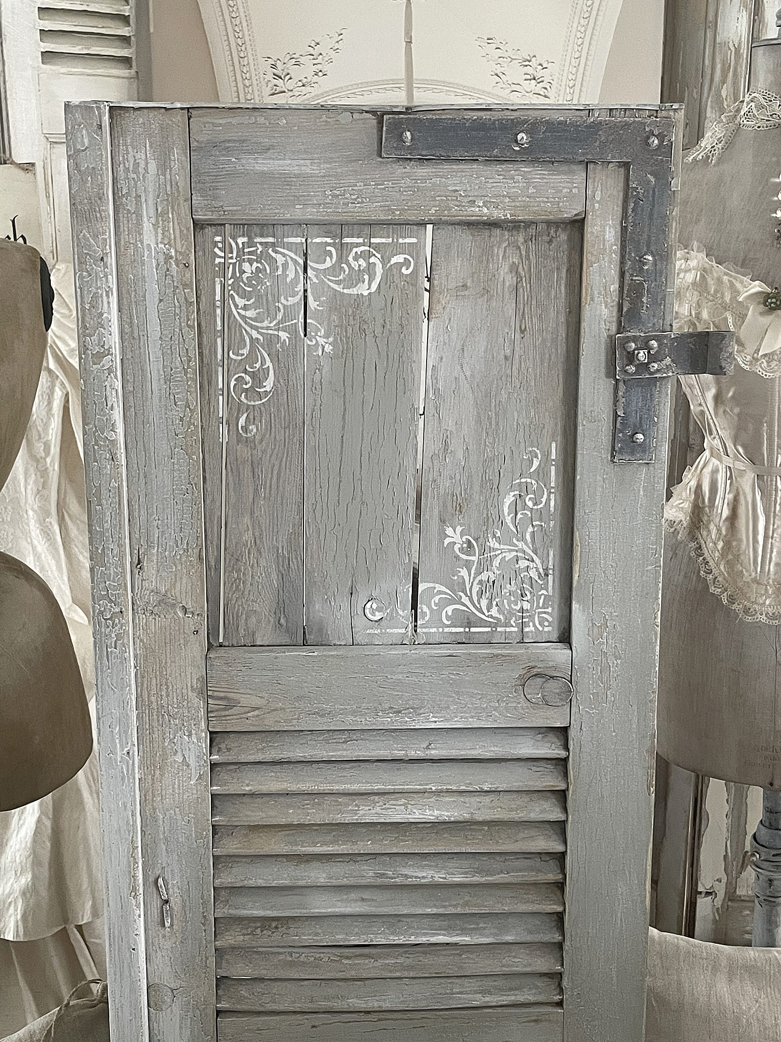 Antiker Fensterladen Shabby-pur Antiker Fensterladen Shabby-pur