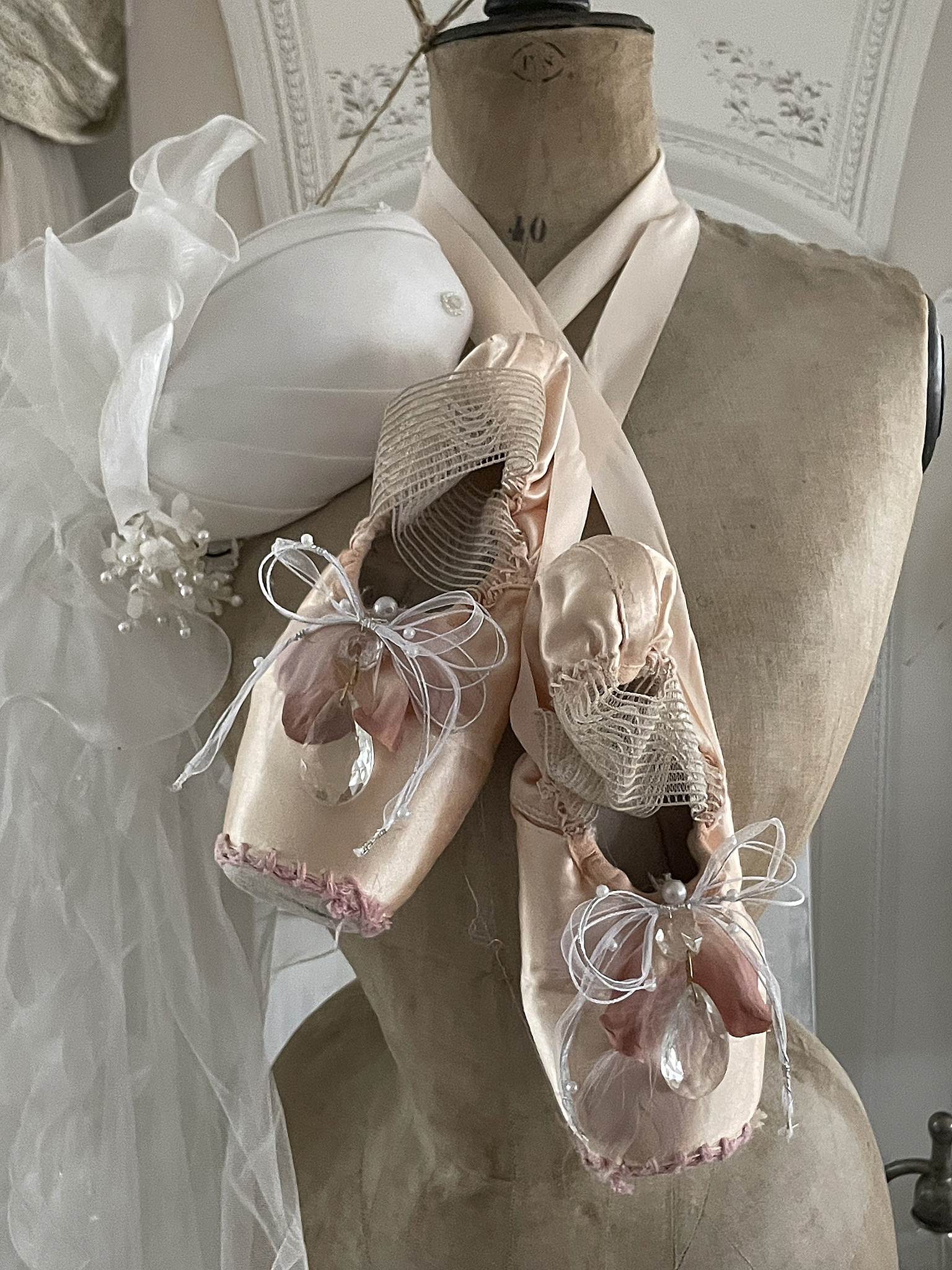 Alte Ballettschuhe Kristall***