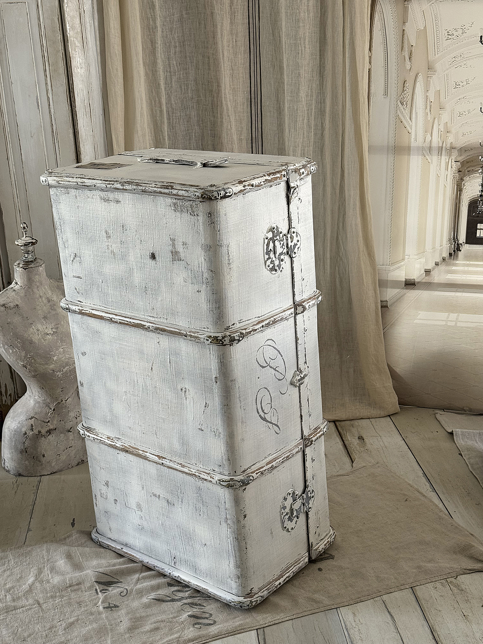 Antiker Überseekoffer „Shabby White“ im nostalgischen Vintage-Look***