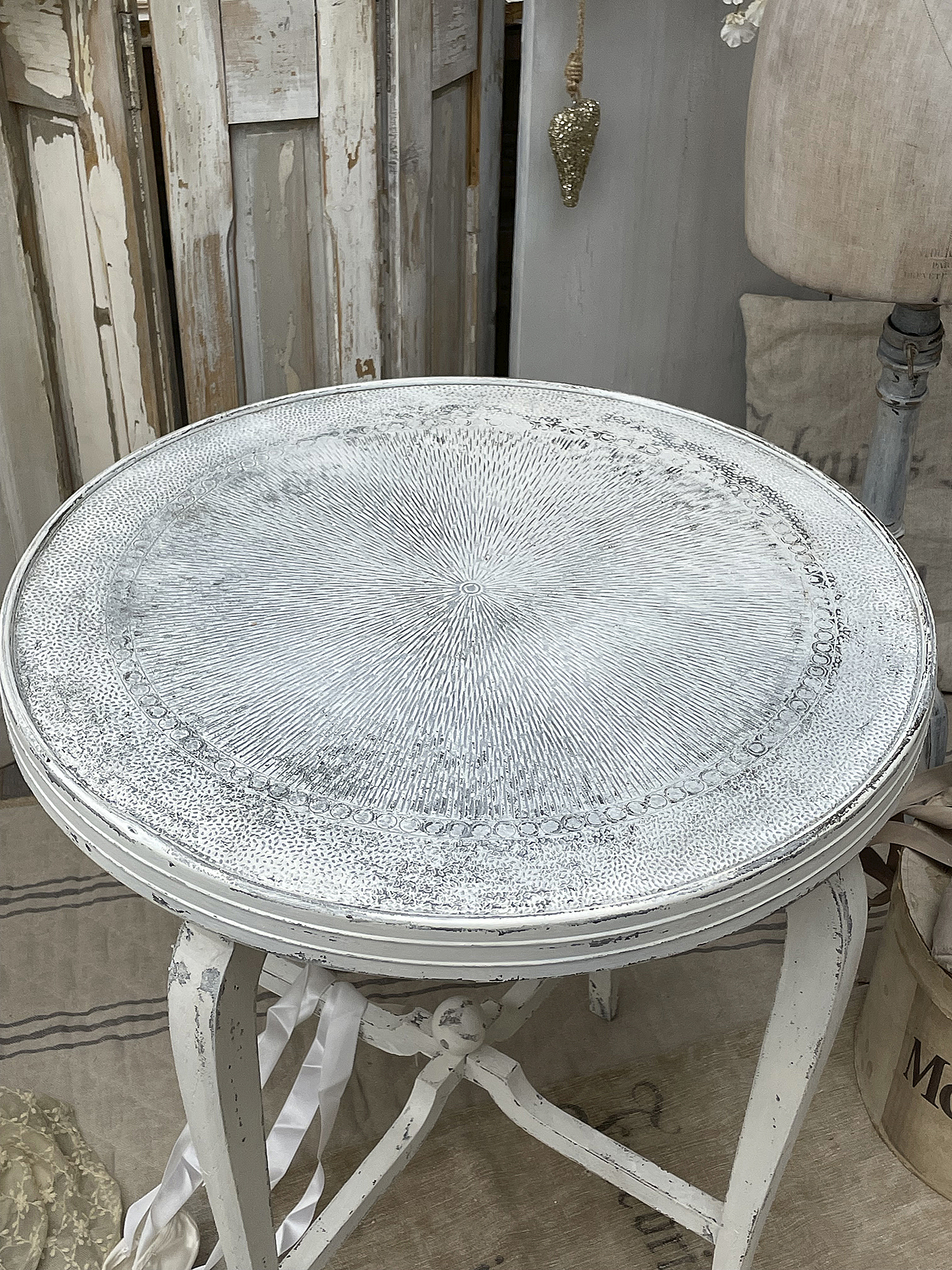 Runder Shabby Tisch/Beistelltisch-Brocante***