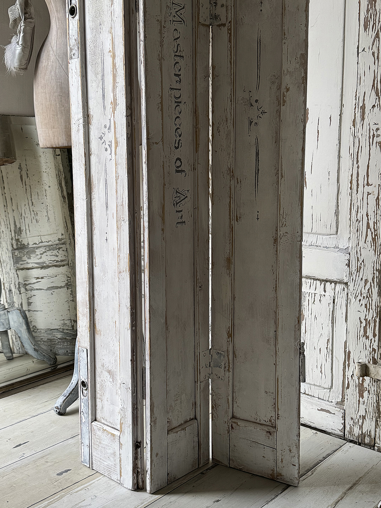 Französischer Klappladen – ein echtes Masterpieces of Art***