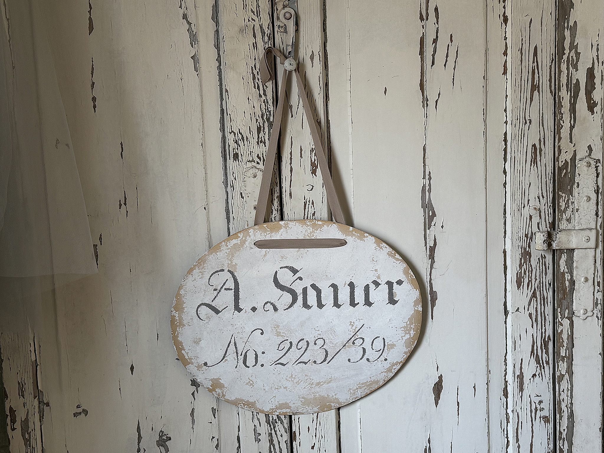 Altes ovales Pappbild im Vintage-Stil***