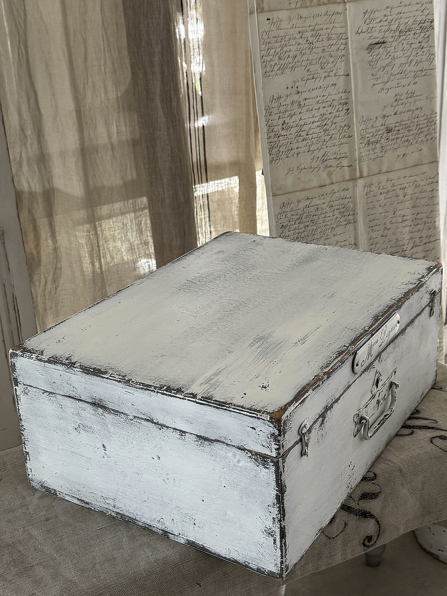 Alter Holzkoffer Madame Lignes***