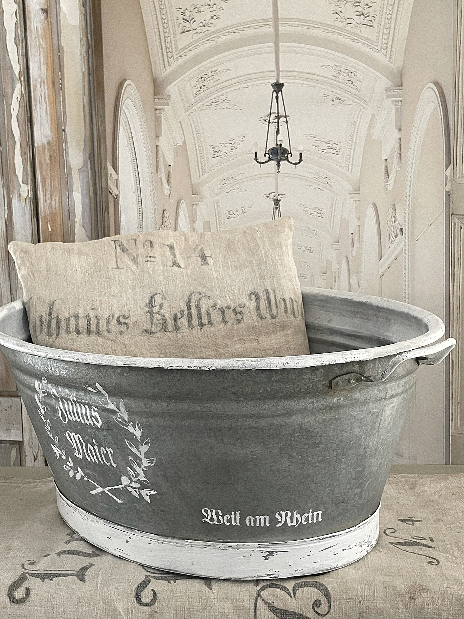 Alte große Zinkwanne Julius *** Alte große Zinkwanne Julius ***