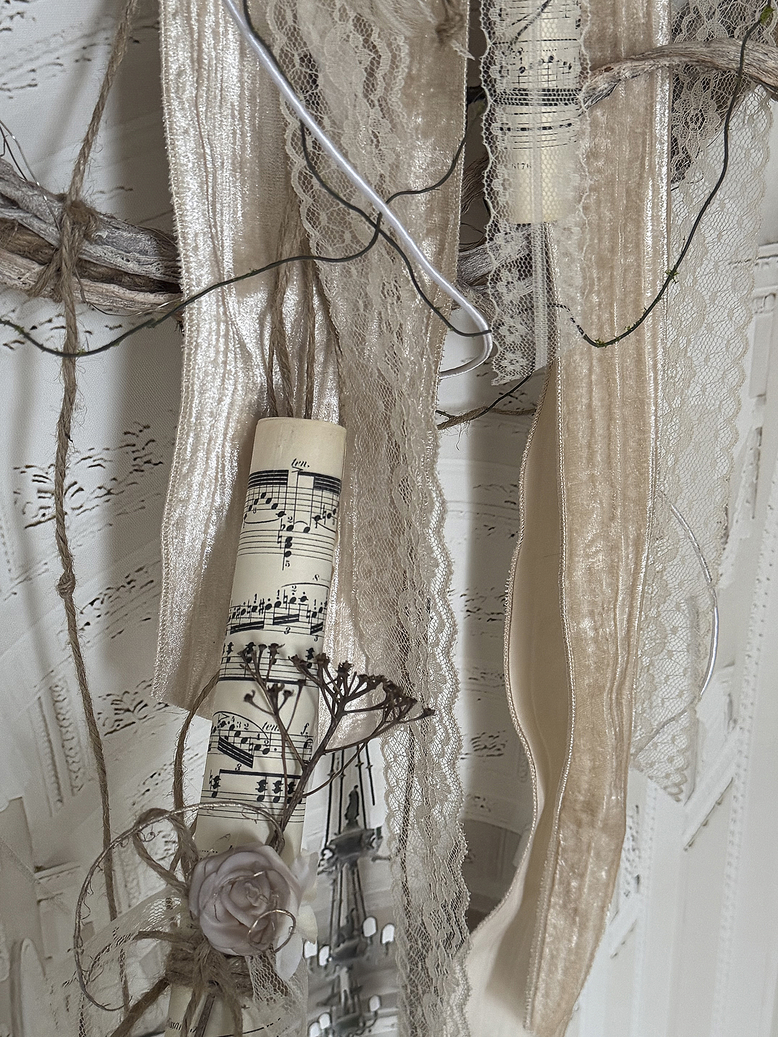 Großer Naturkranz mit alten Notenblättern – Nostalgie***