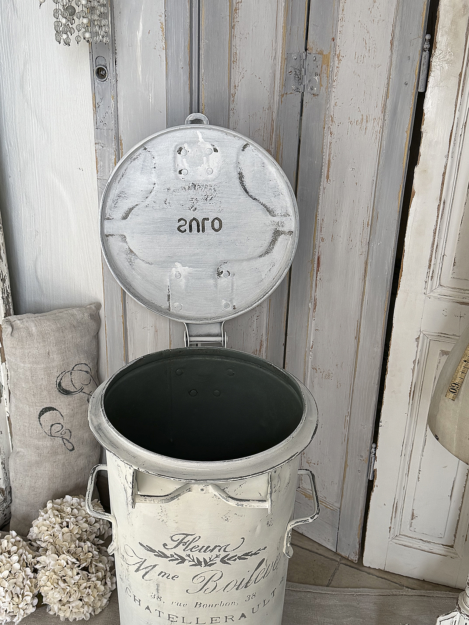 Alte große Zinkmülltonne Fleura***