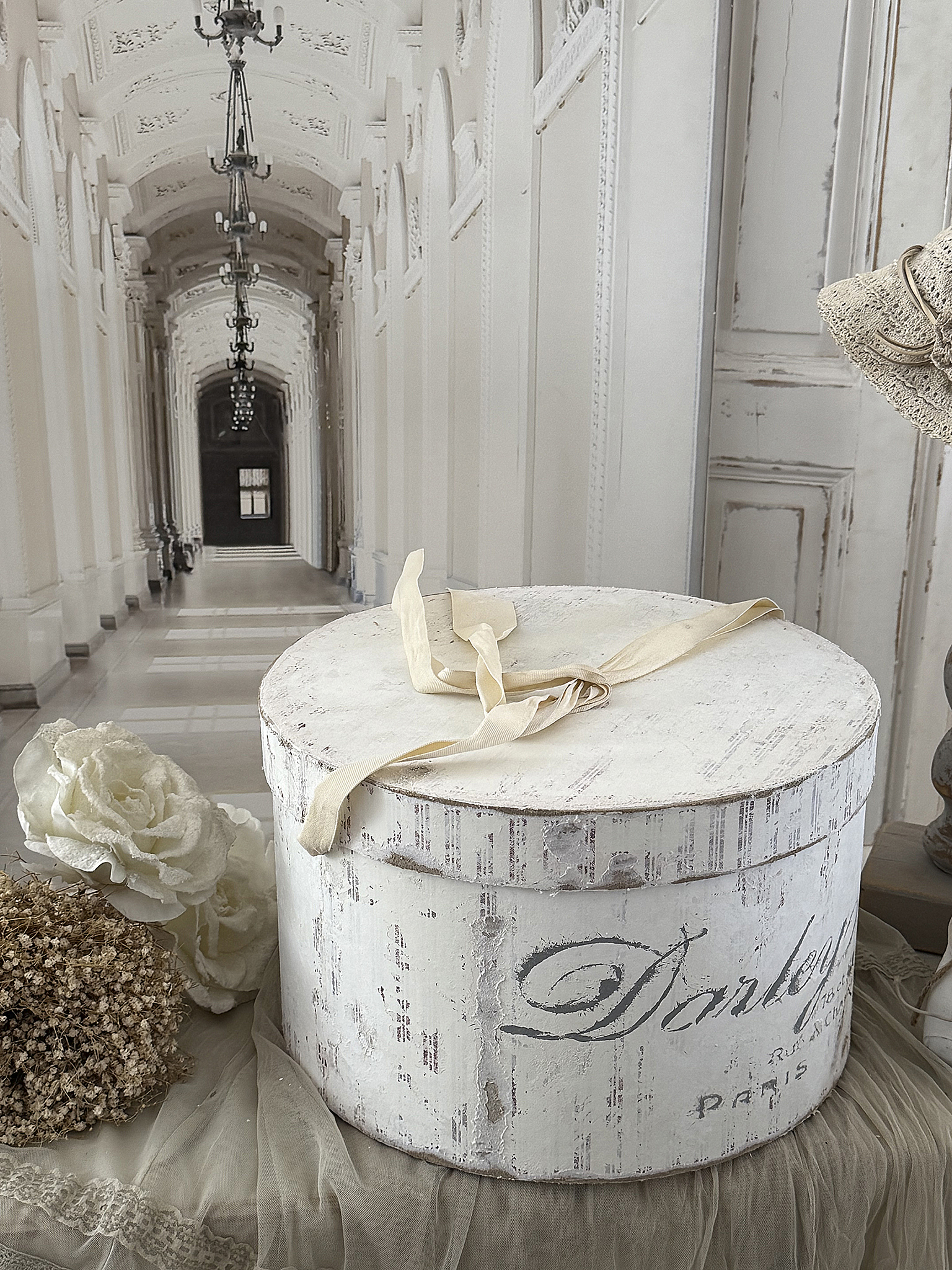Alte, runde Hutschachtel „Darley Paris“
