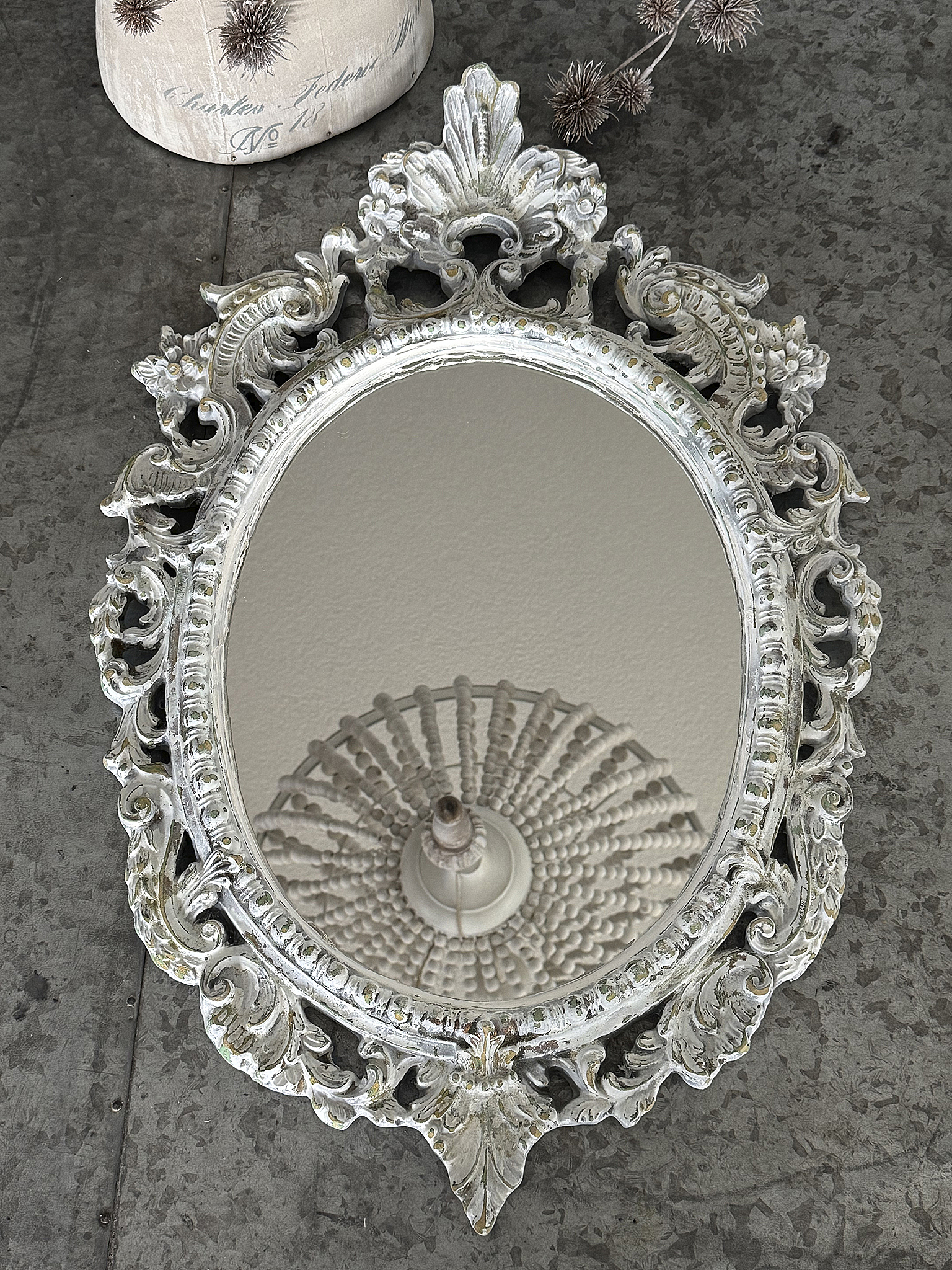 Romantischer alter Wandspiegel***