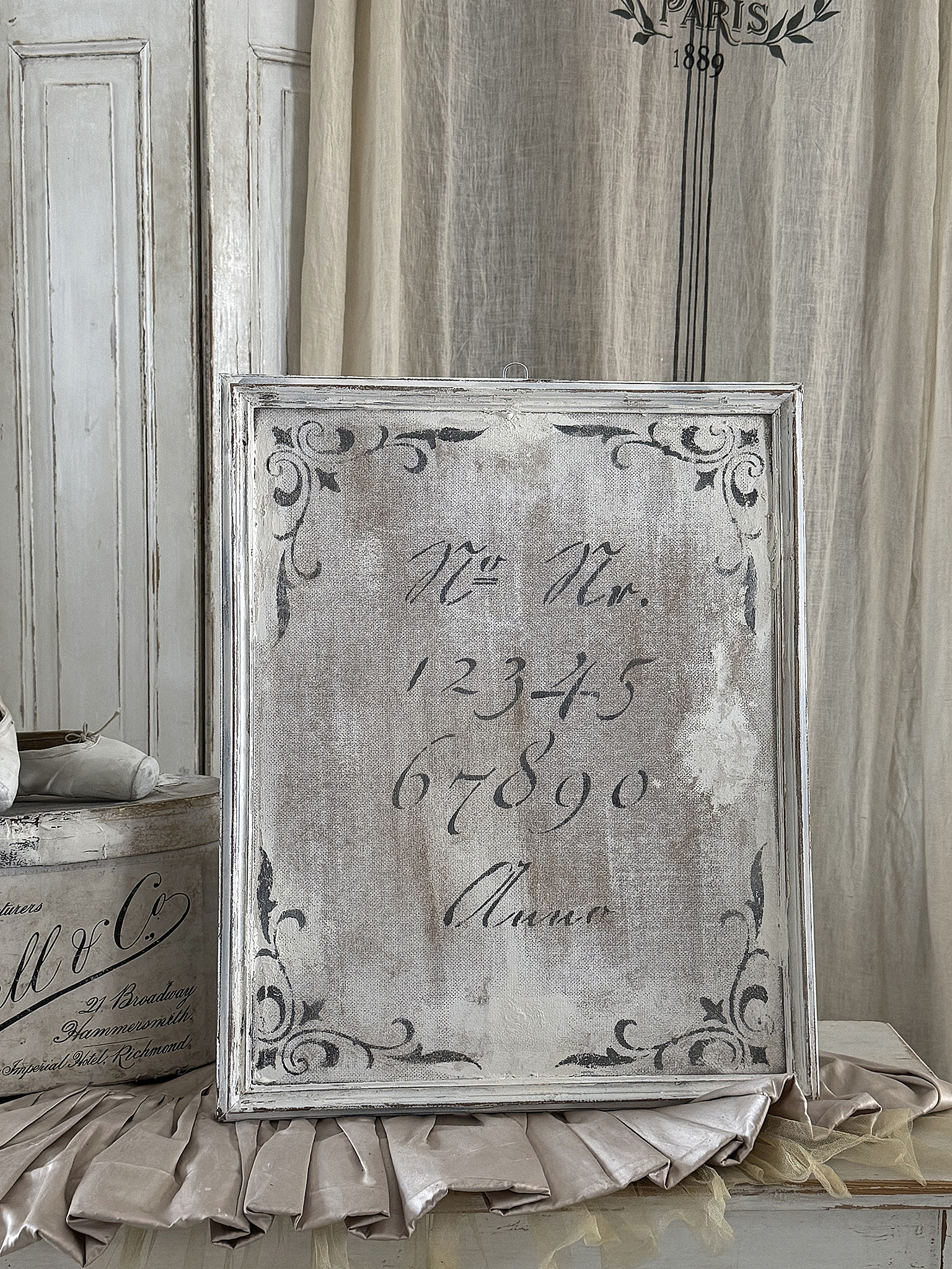 Altes Leinwandbild „Vintage-Zahlen“ im Shabby-Rahmen***