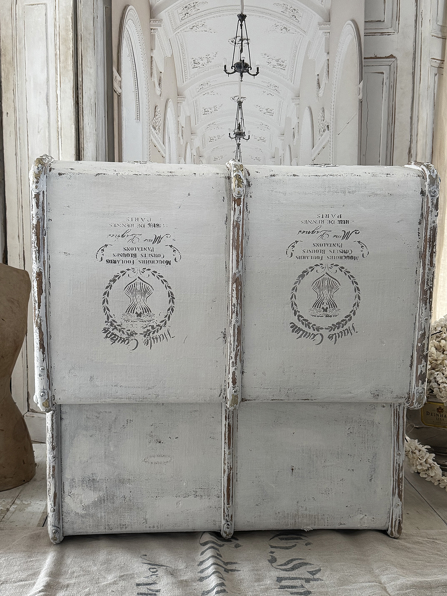 Antiker Überseekoffer über 100 Jahre – Haute Couture – Shabby Chic – Reisetruhe / Couchtisch – Unikat***