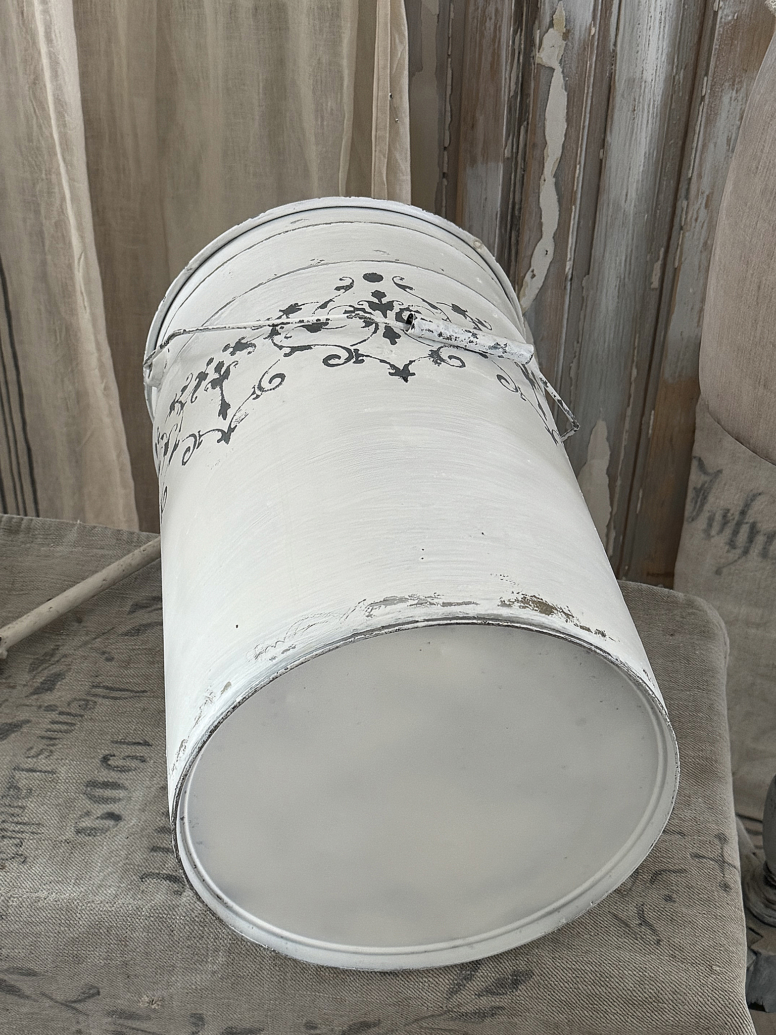 Reserviert! Eimer aus Aluminium Ornament***