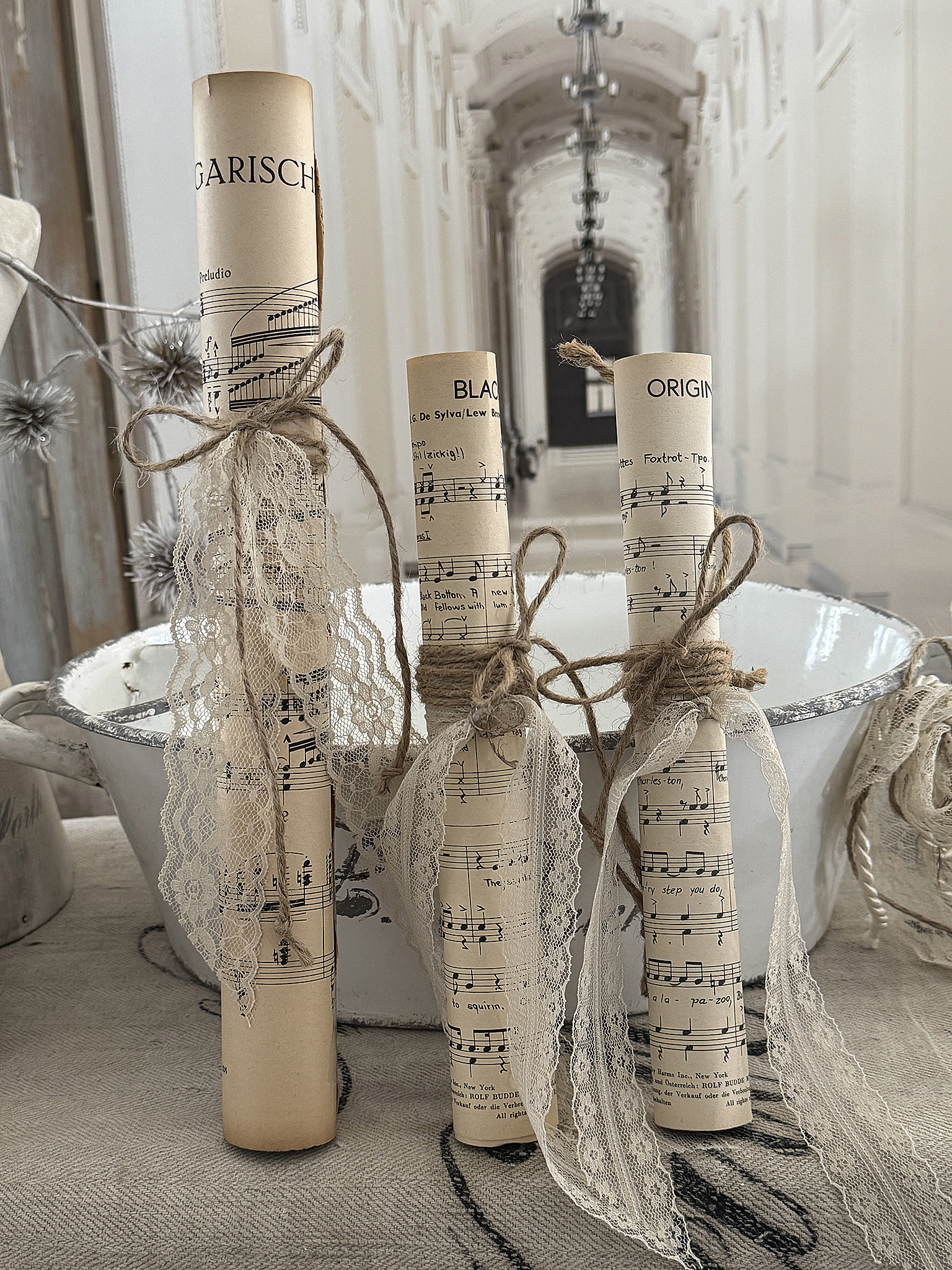 Süße Waschschüssel mit romantischer Deko***