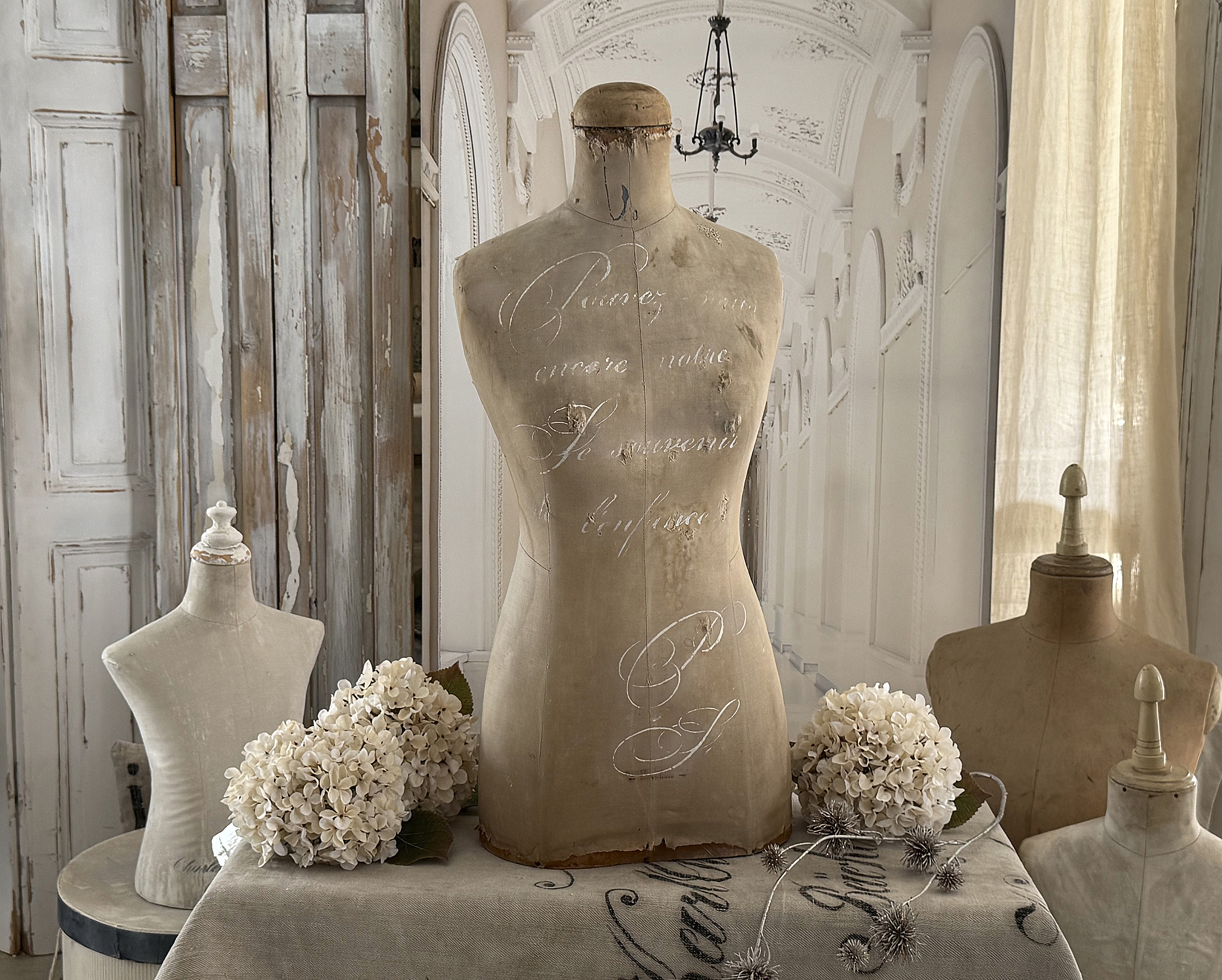 Antike Schneiderpuppe/Torso mit viel Charme***