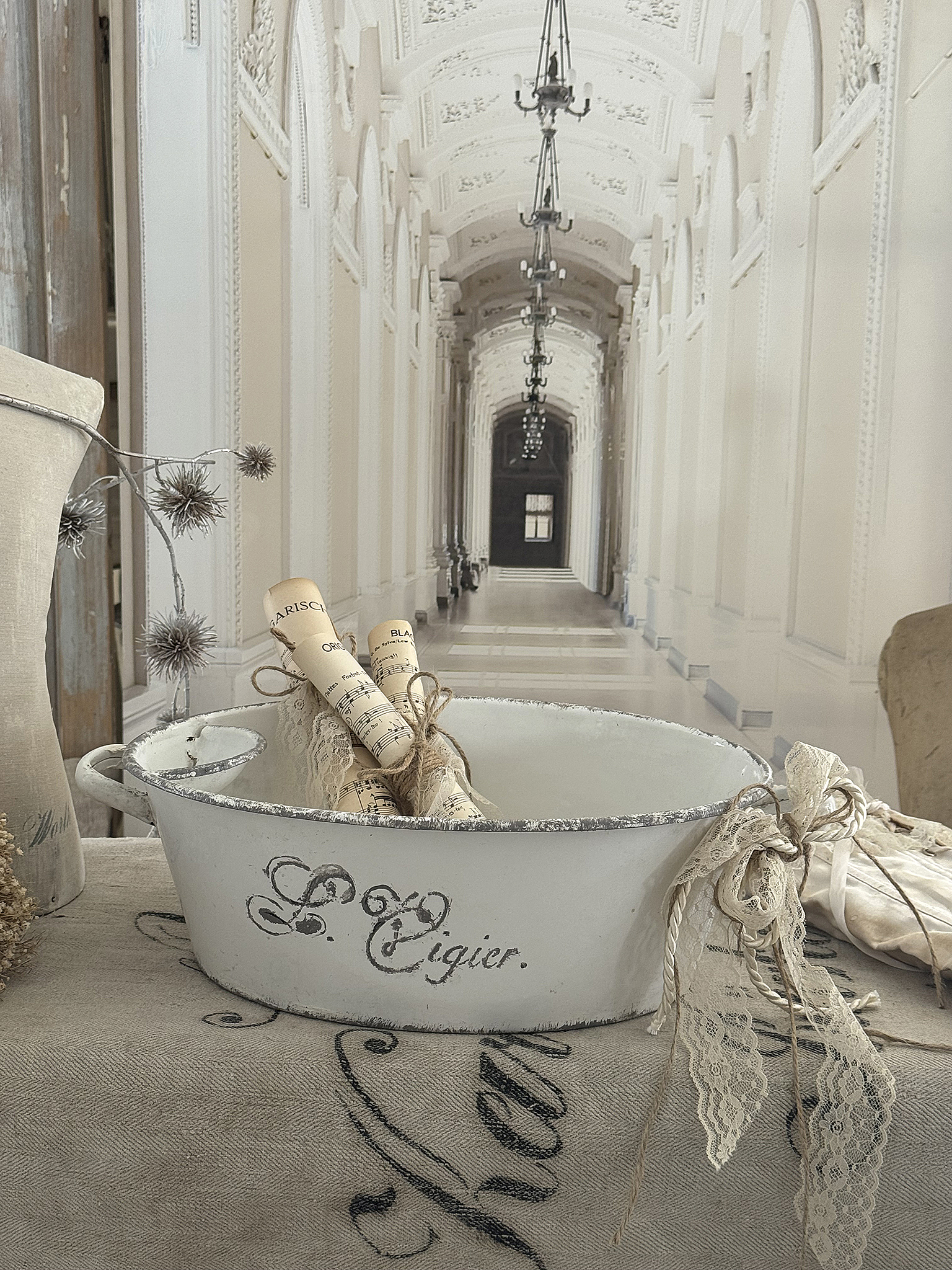 Süße Waschschüssel mit romantischer Deko***