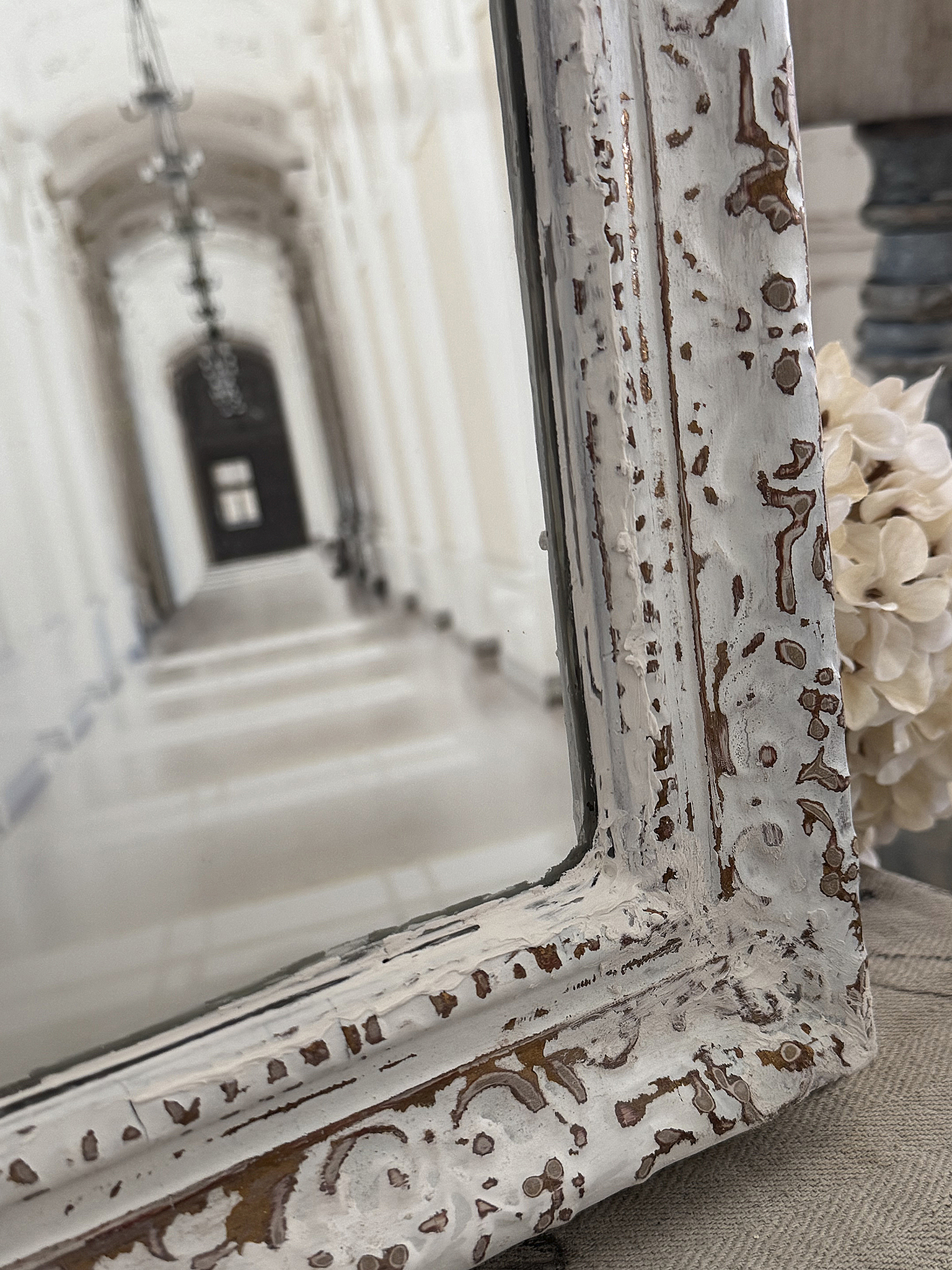 Ein Spiegel mit Geschichte & Charakter***