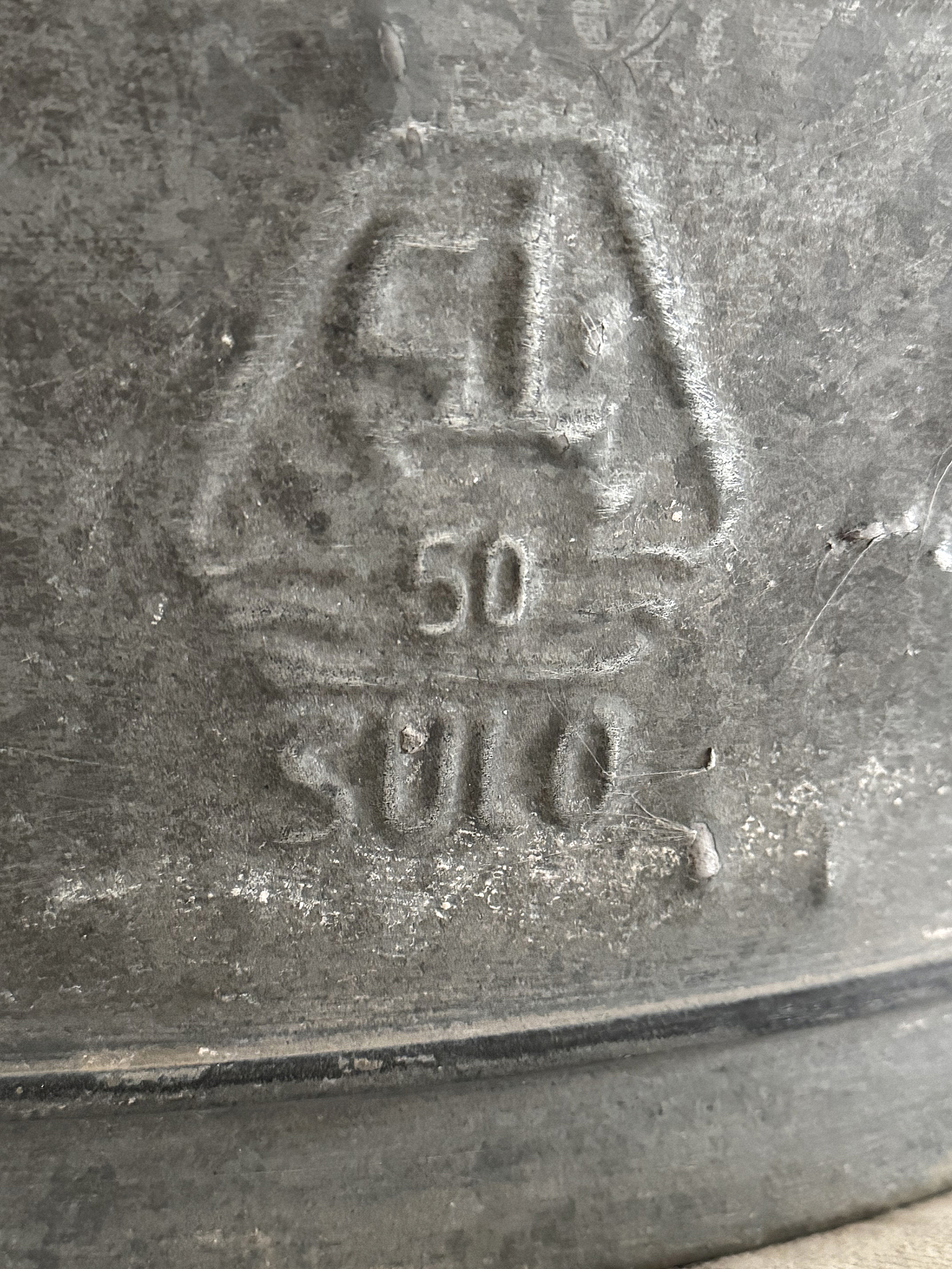 Alte Zinkwanne mit Emaille-Schild 22 ***