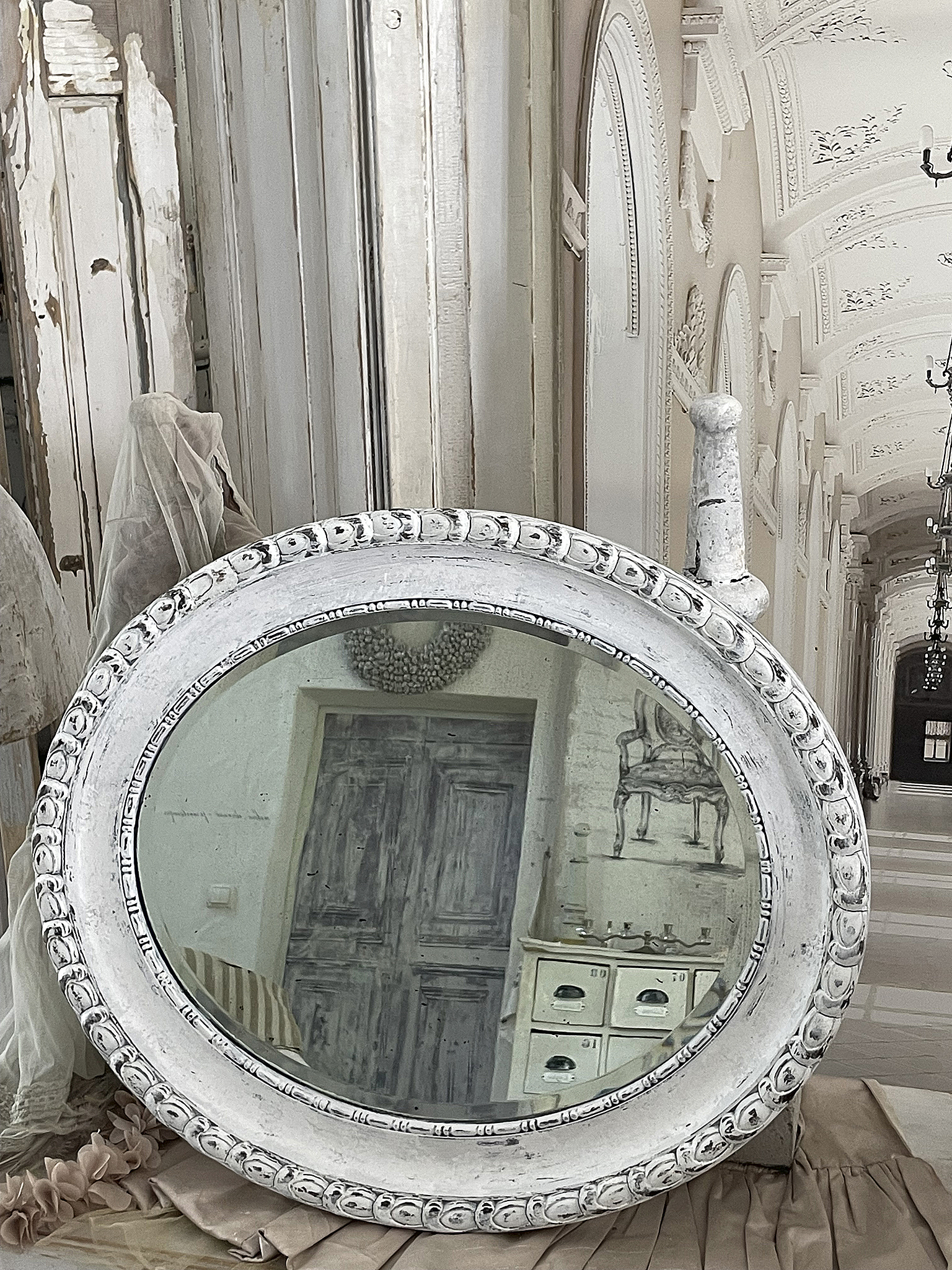 Reserviert! Antiker ovaler Shabby Spiegel *** Reserviert! Antiker ovaler Shabby Spiegel ***